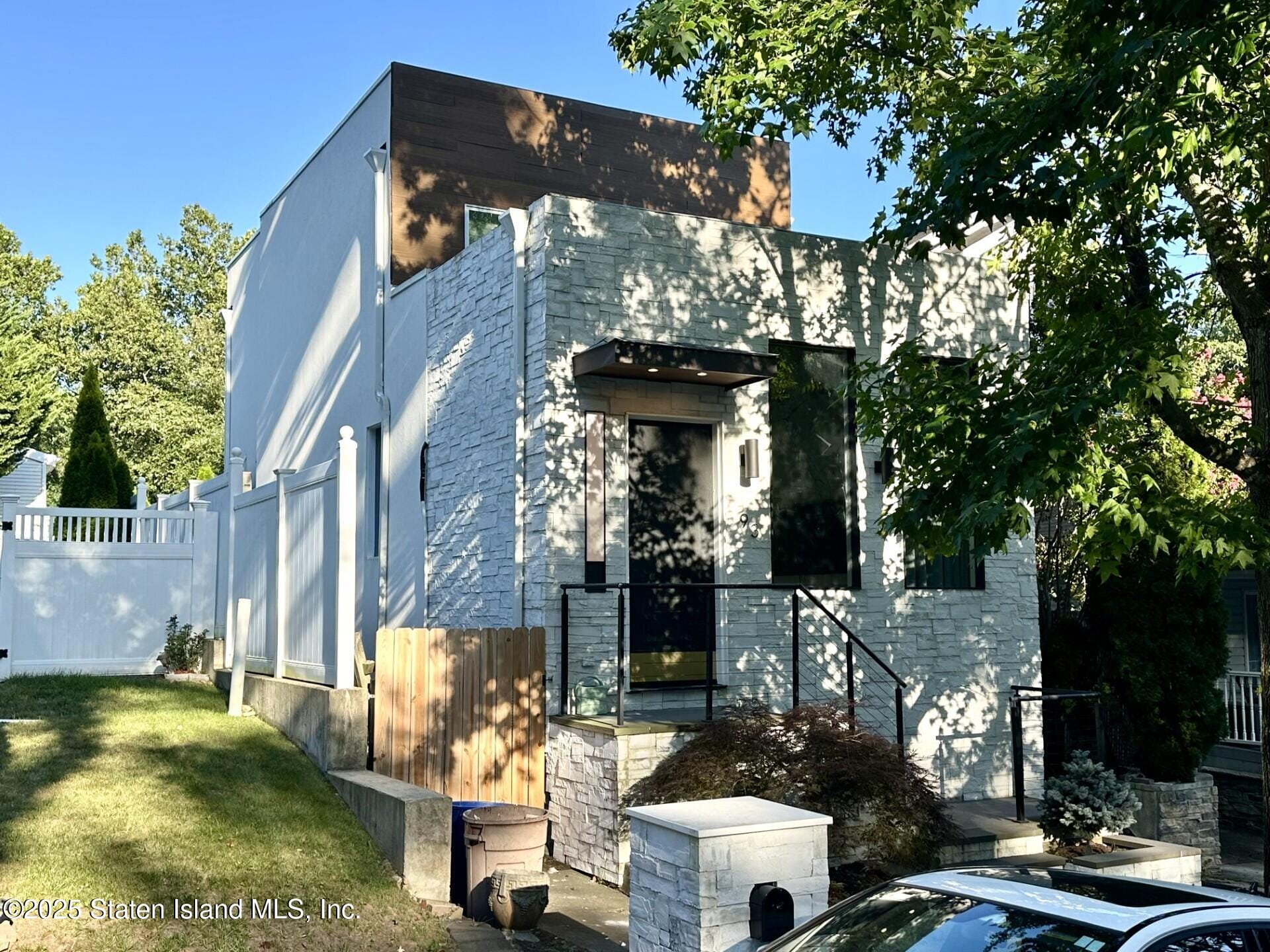 93 Aultman Avenue Image 3