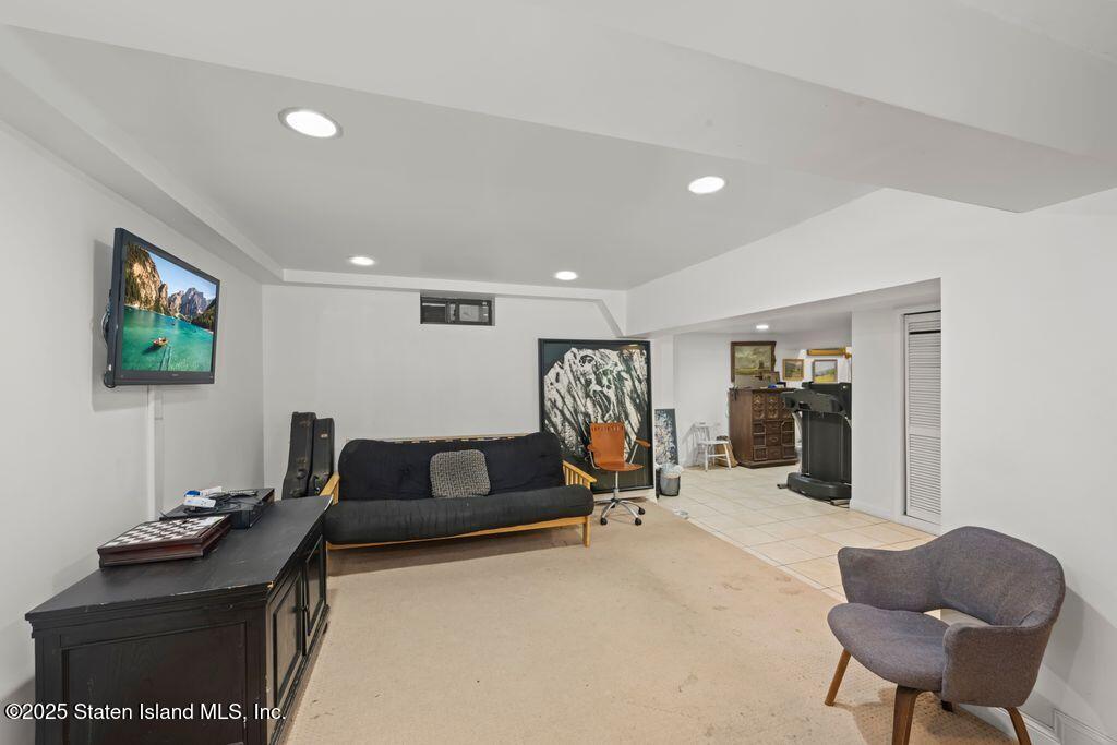 26 Valencia Avenue, Staten Island, NY, 10301 image 19