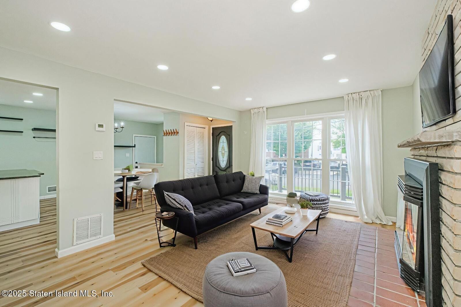 171 Figurea Avenue Image 4