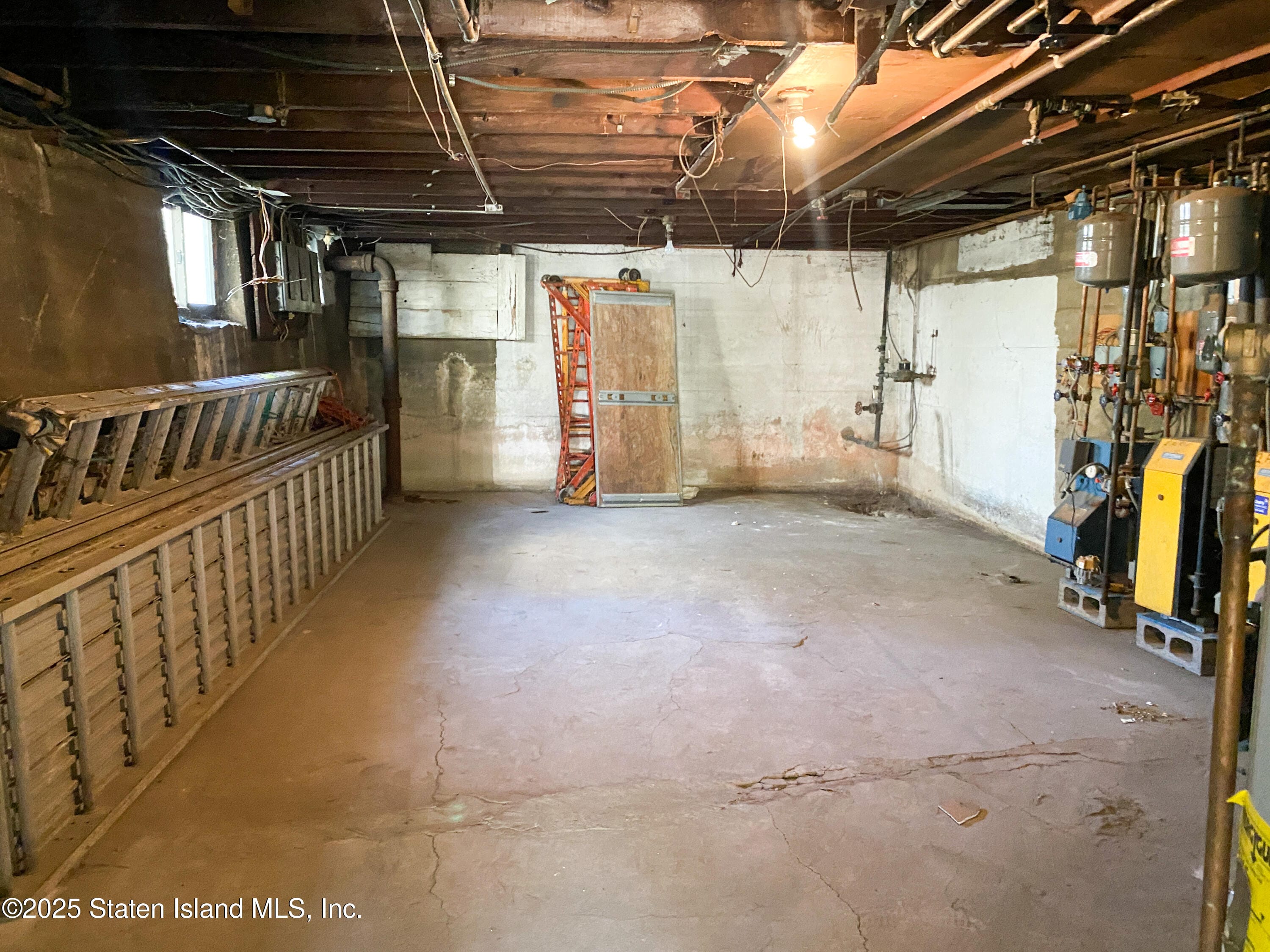 172-174 Llewellyn Place, Staten Island, NY, 10314 image 33