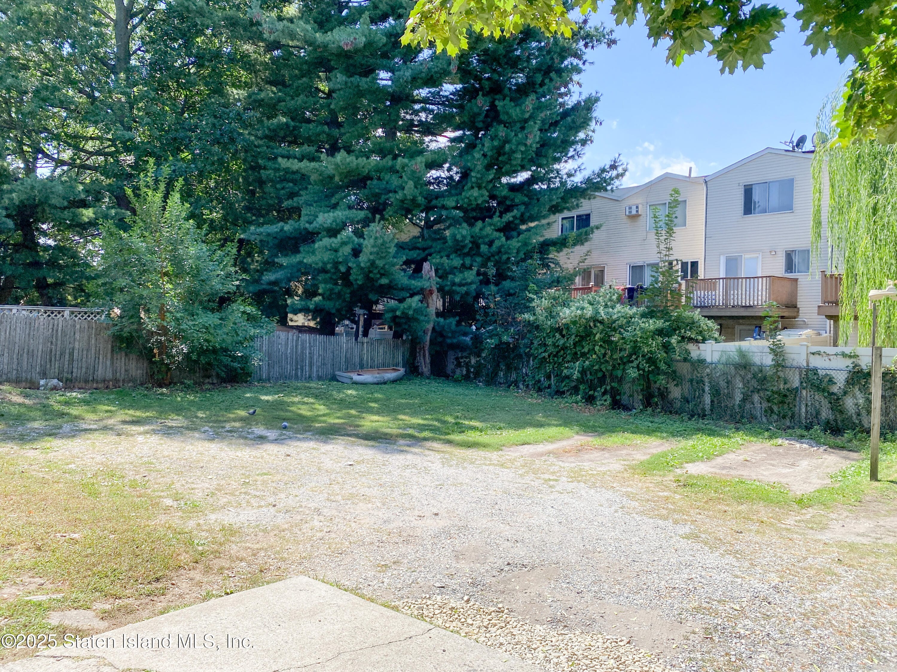 172-174 Llewellyn Place, Staten Island, NY, 10314 image 40