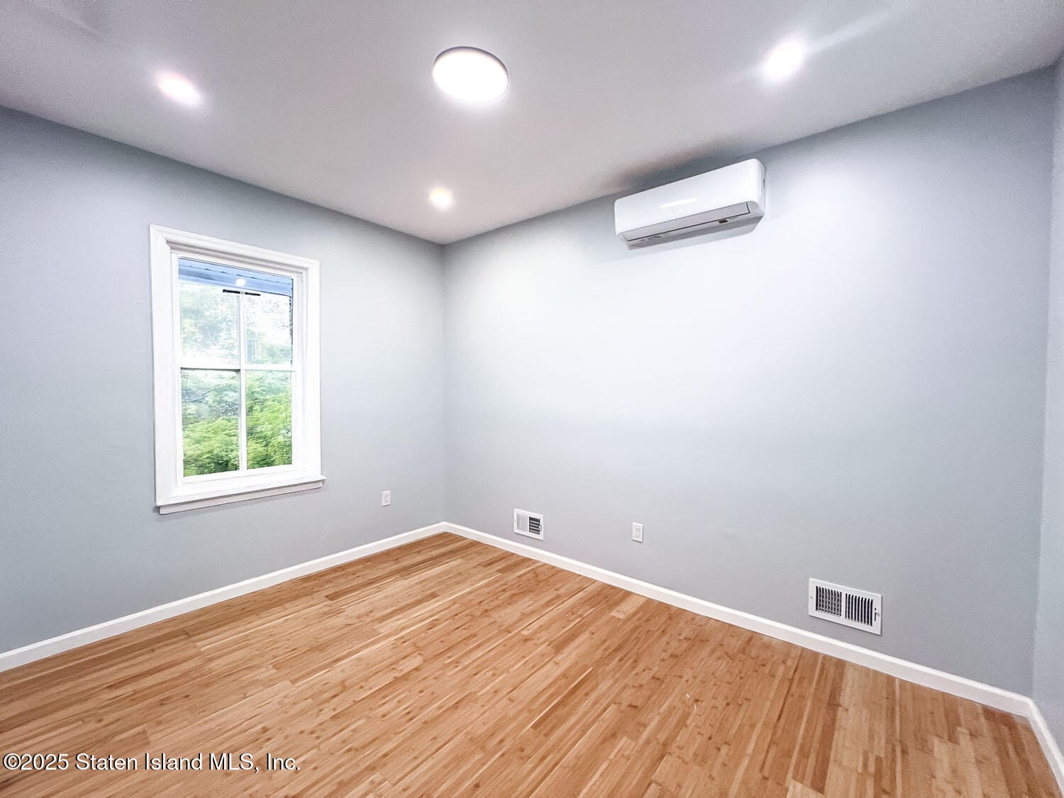 88 Warren Street Image 5
