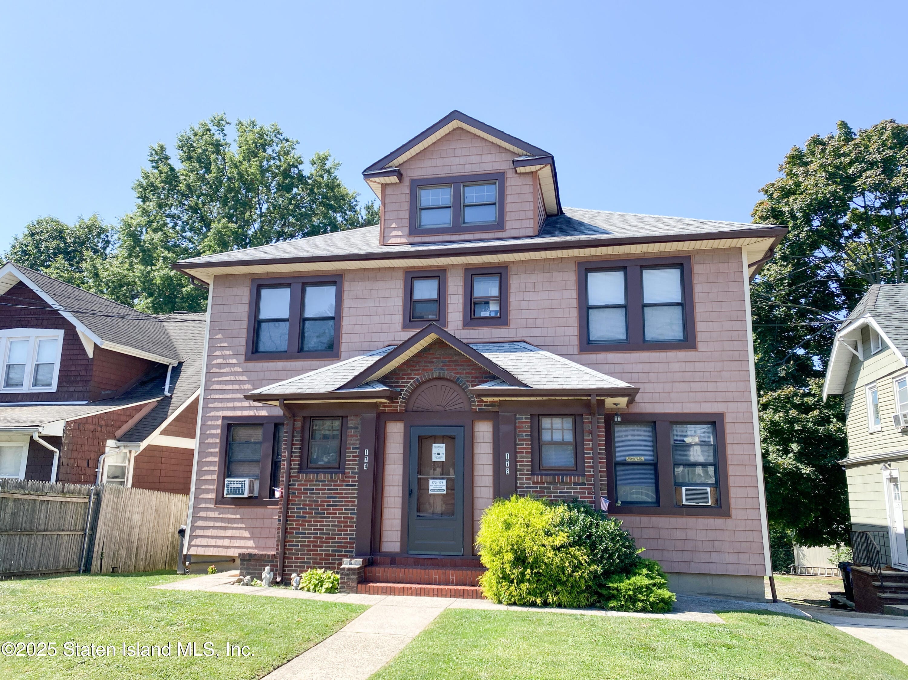 172-174 Llewellyn Place Image 2