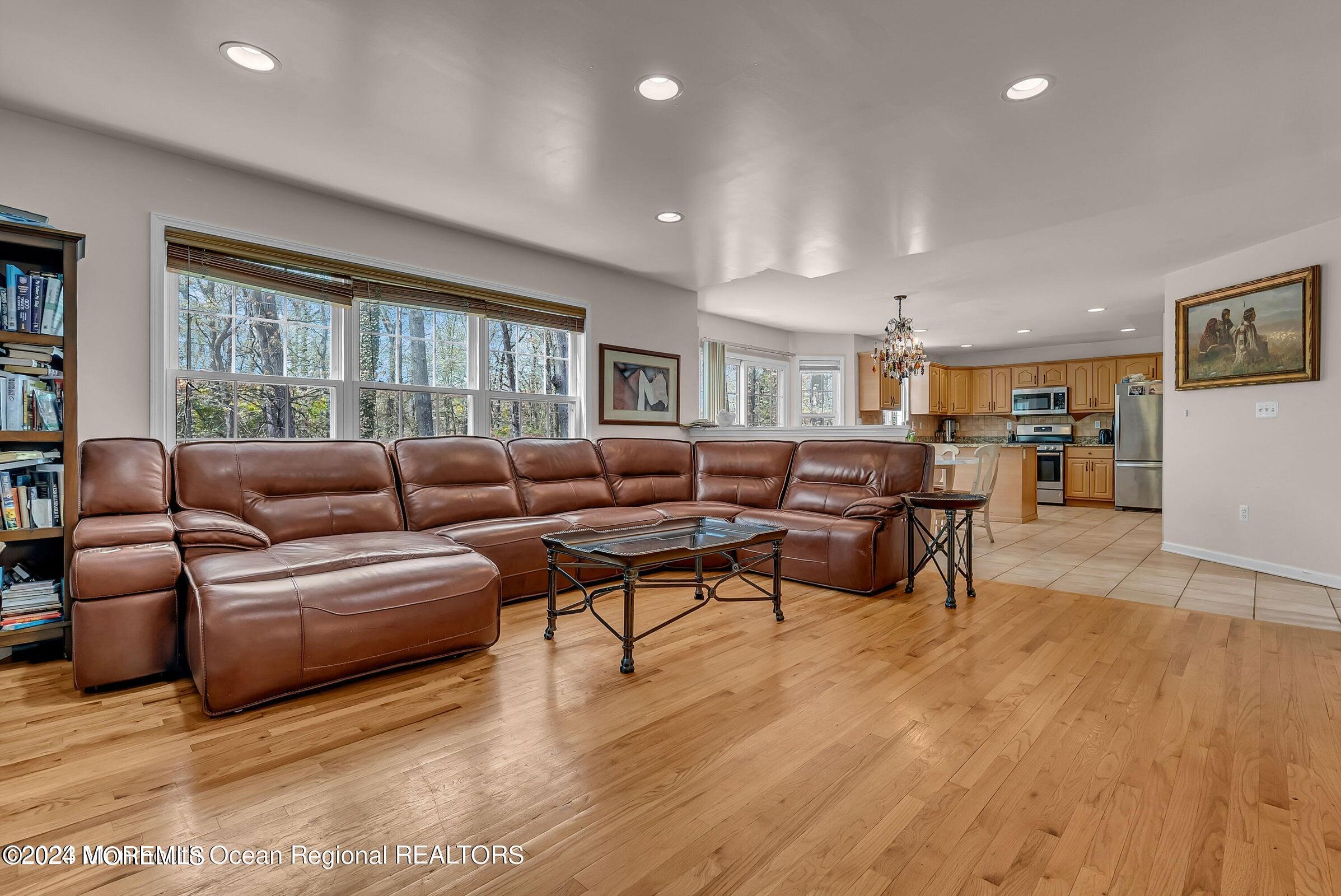 405 Lawrence Avenue, Oakhurst, NJ, 07755 image 10