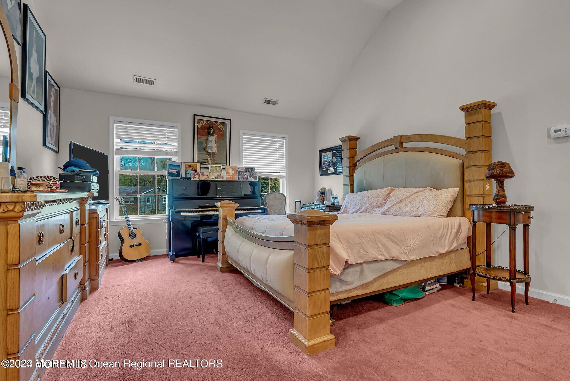 405 Lawrence Avenue, Oakhurst, NJ, 07755 image 25