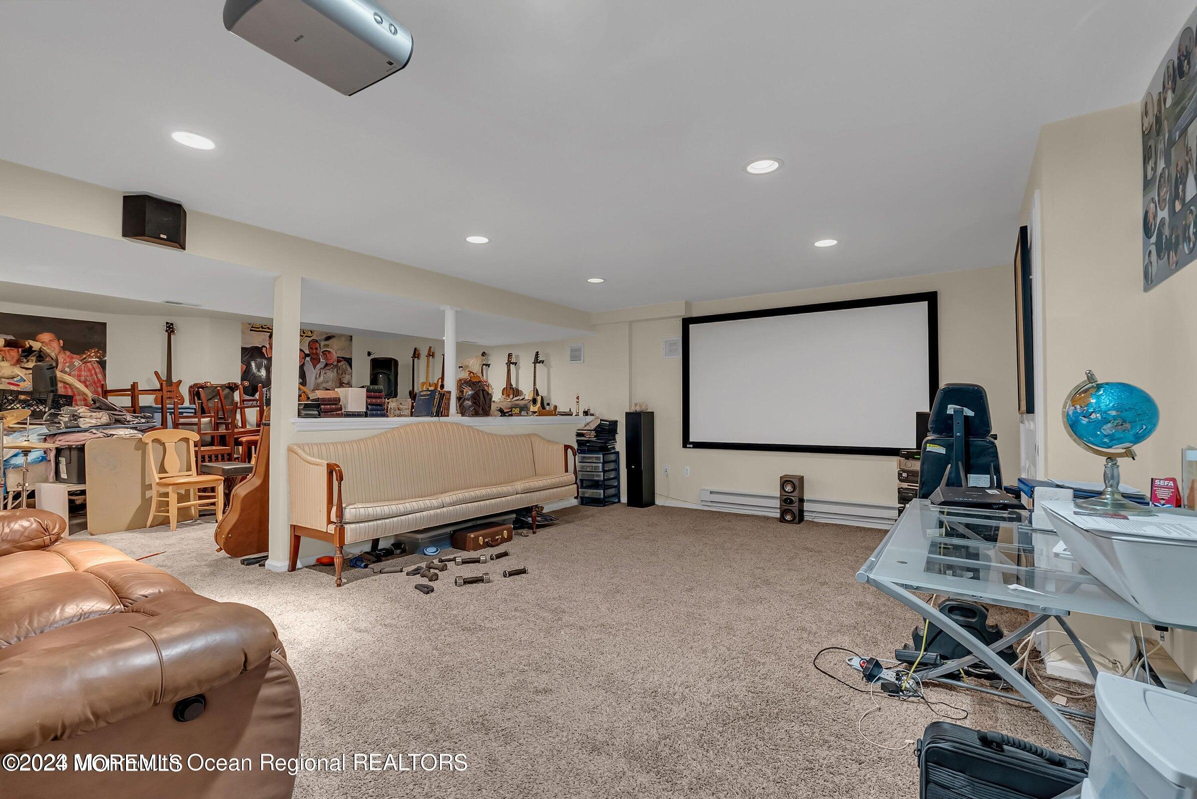 405 Lawrence Avenue, Oakhurst, NJ, 07755 image 28