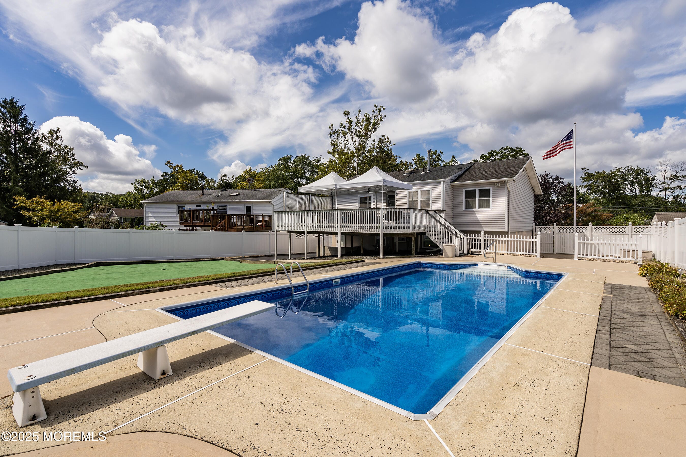 613 Texas Drive Image 3