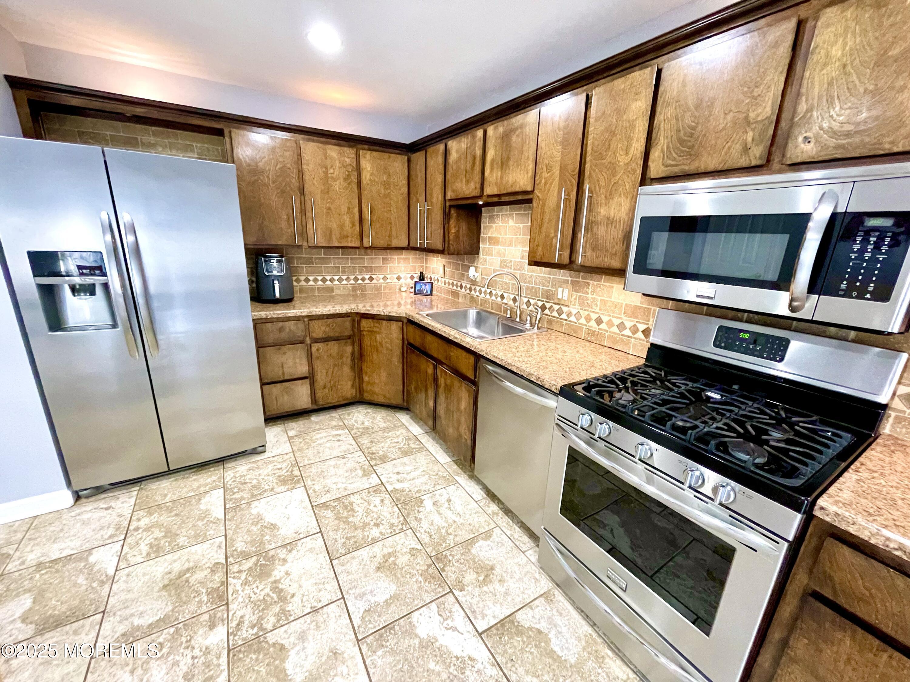 752 Leeward Avenue, Beachwood, NJ, 08722 image 6