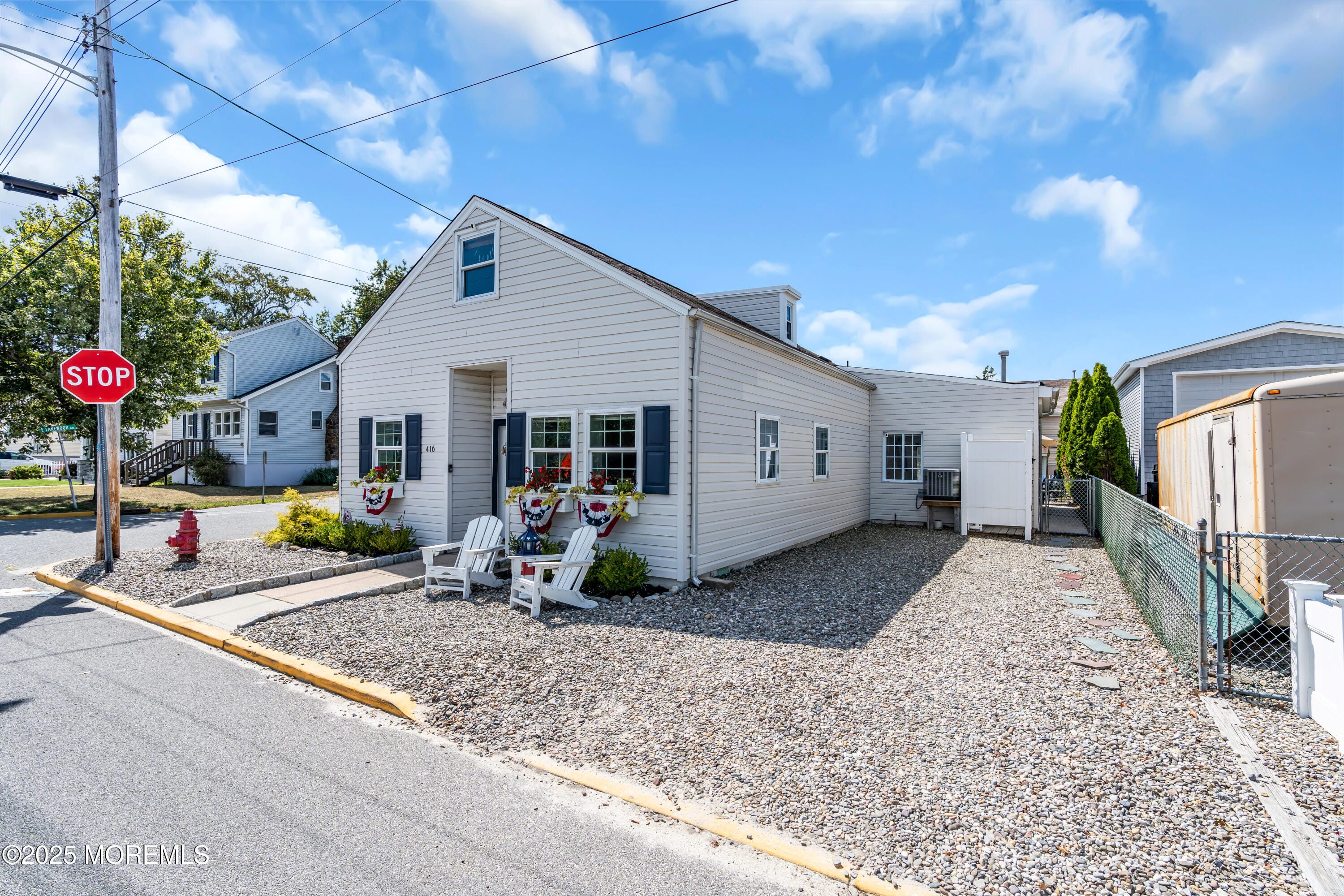 416 Monmouth Avenue Image 2