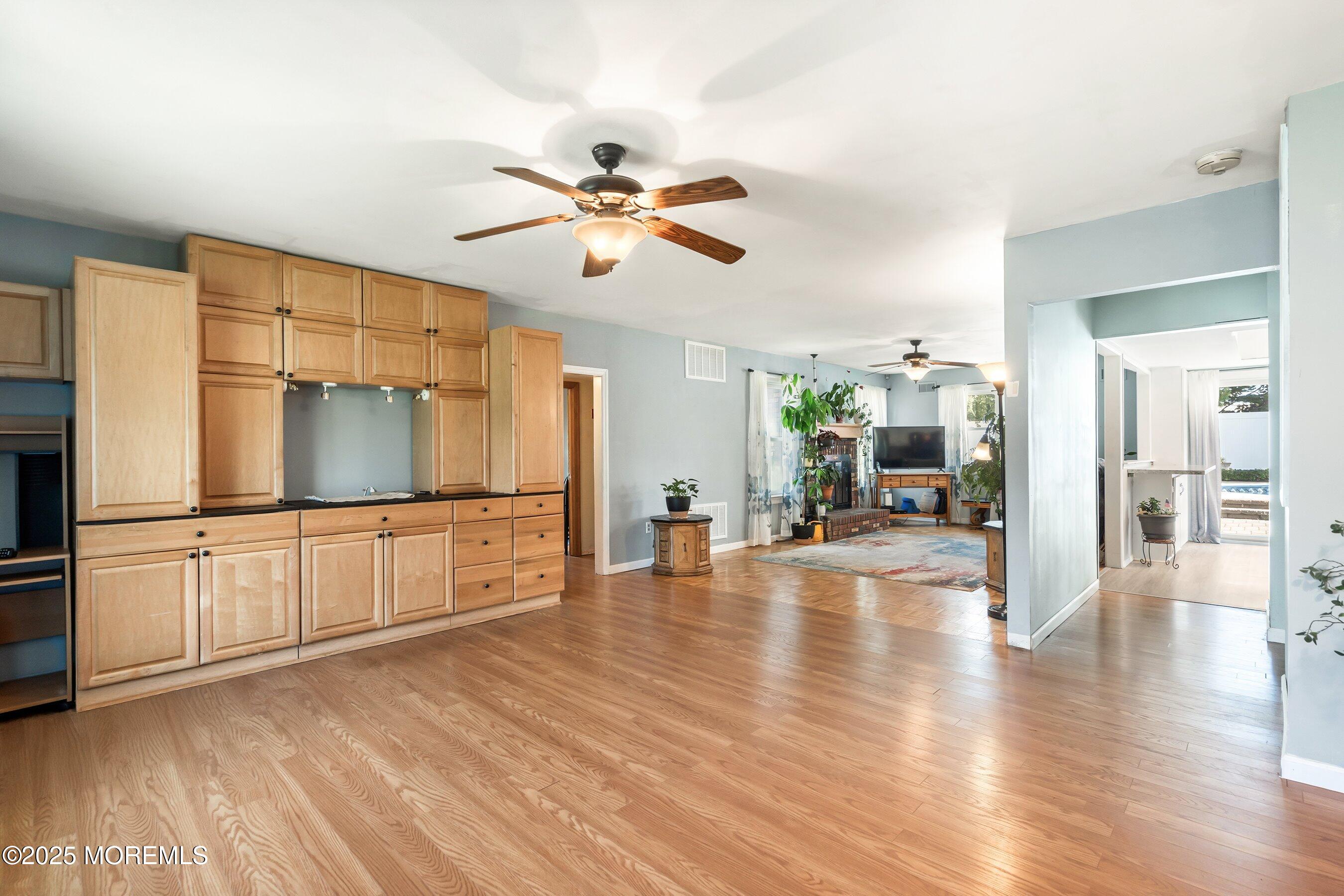 1149 Laurel Drive Image 5
