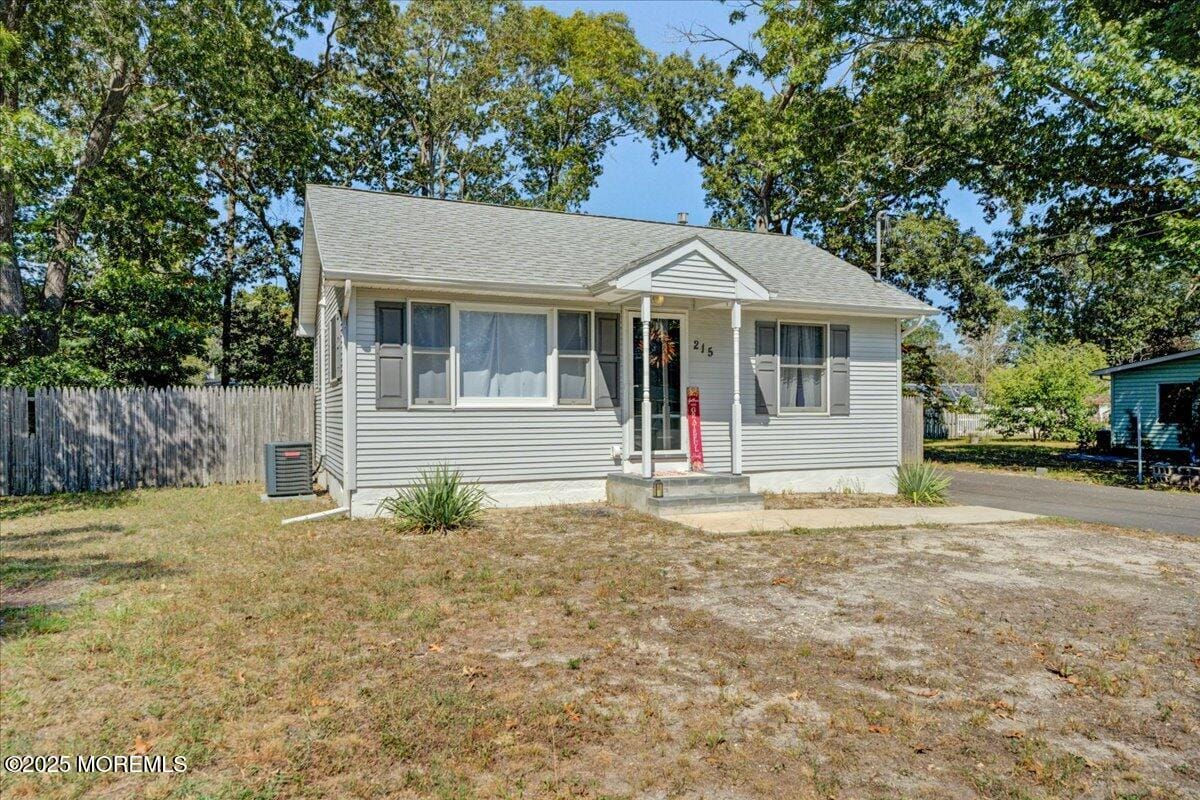 215 Laurel Drive, Bayville, NJ, 08721 image 17