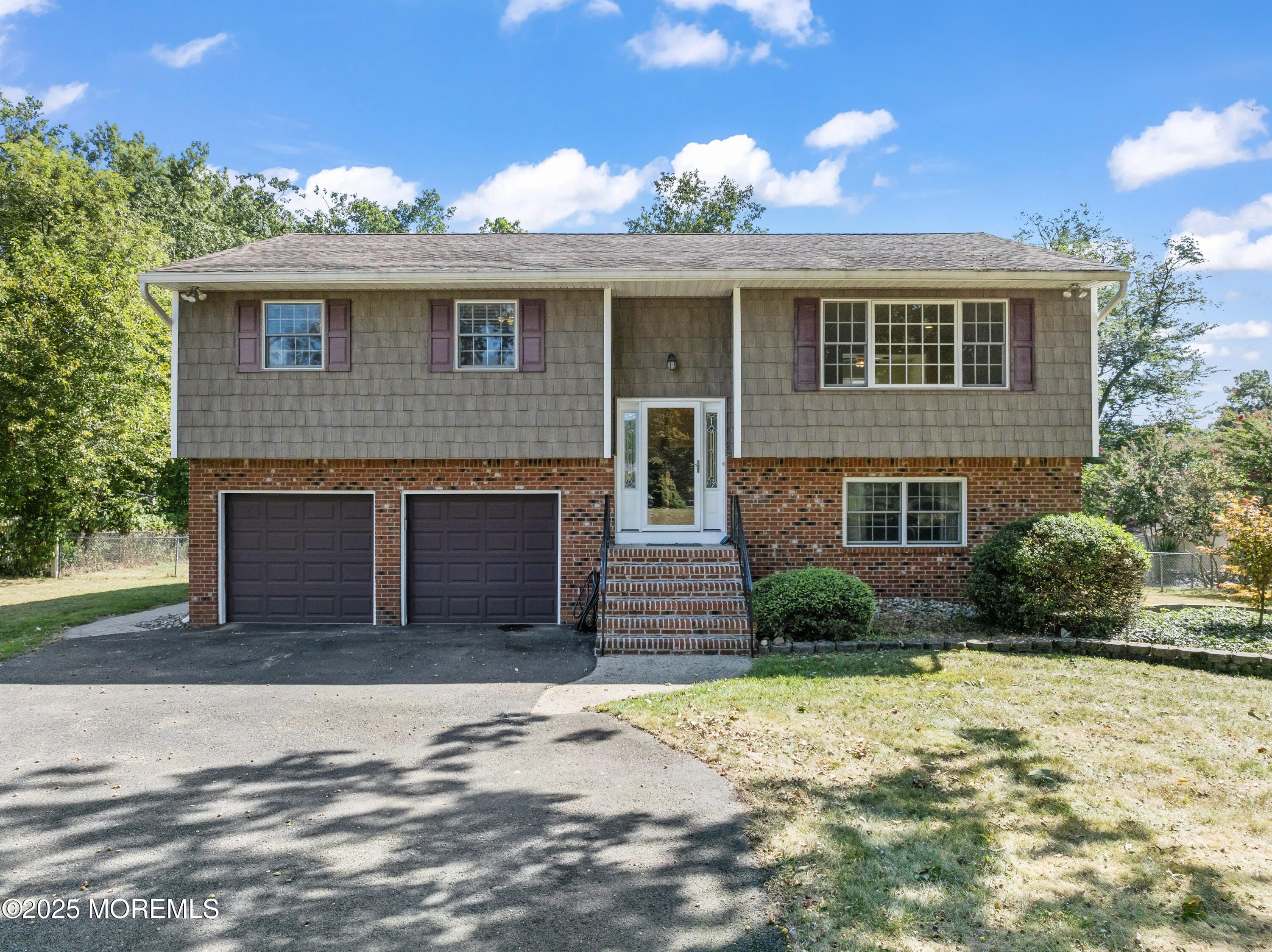 9 Downing Drive Image 1