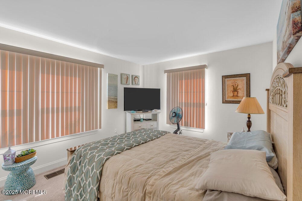 40 University Drive, Long Branch, NJ, 07740 image 17