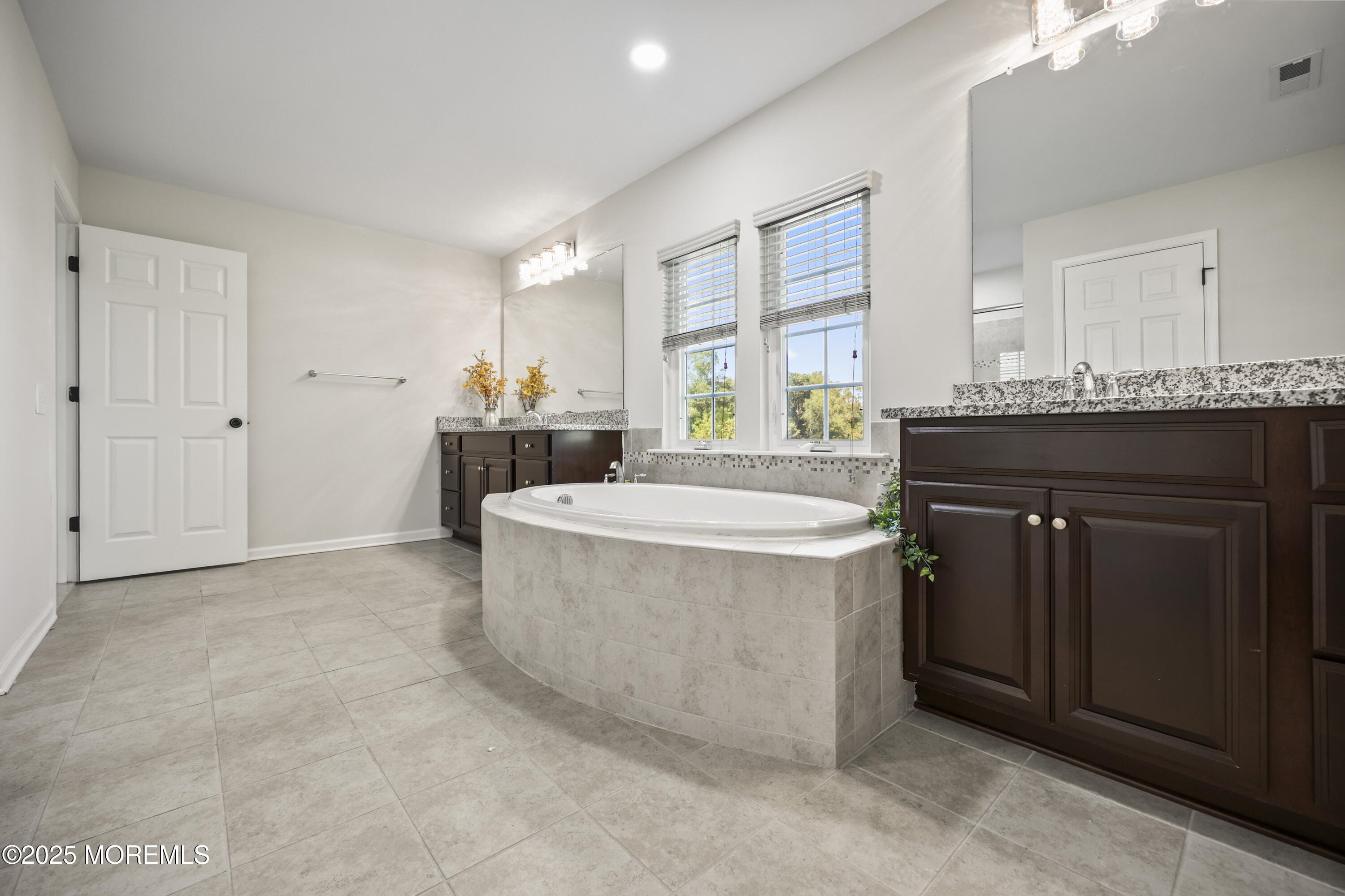 5 Continental Court, Monroe, NJ, 08831 image 31
