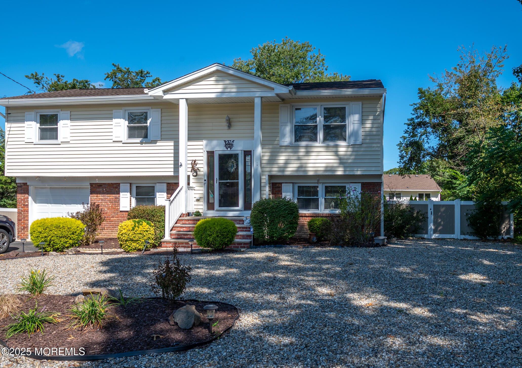 543 Clifton Avenue Image 2