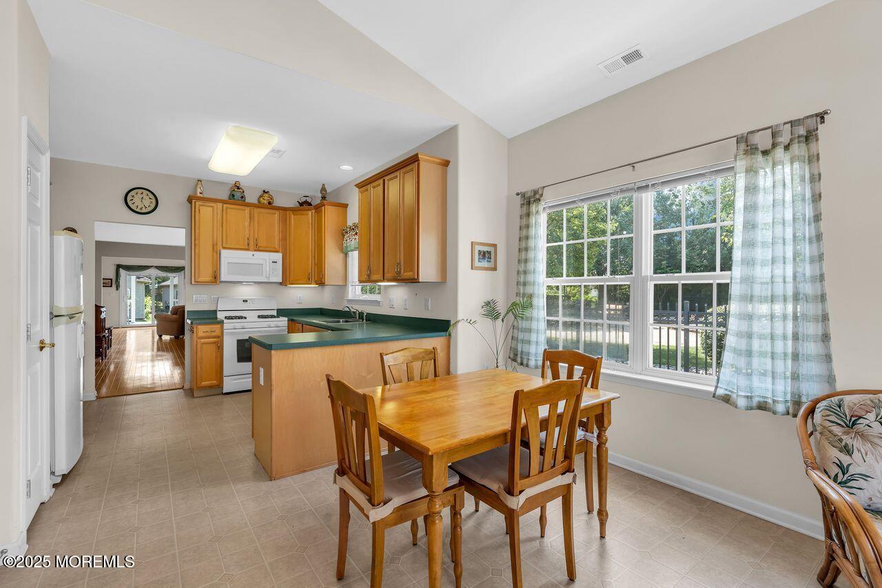 12 Medici Drive, Franklin Twp, NJ, 08873 image 17