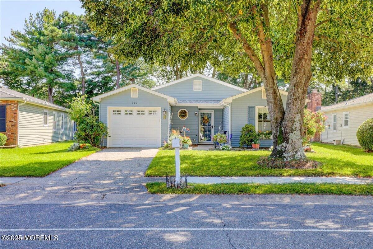 139 Lions Head Boulevard Image 3