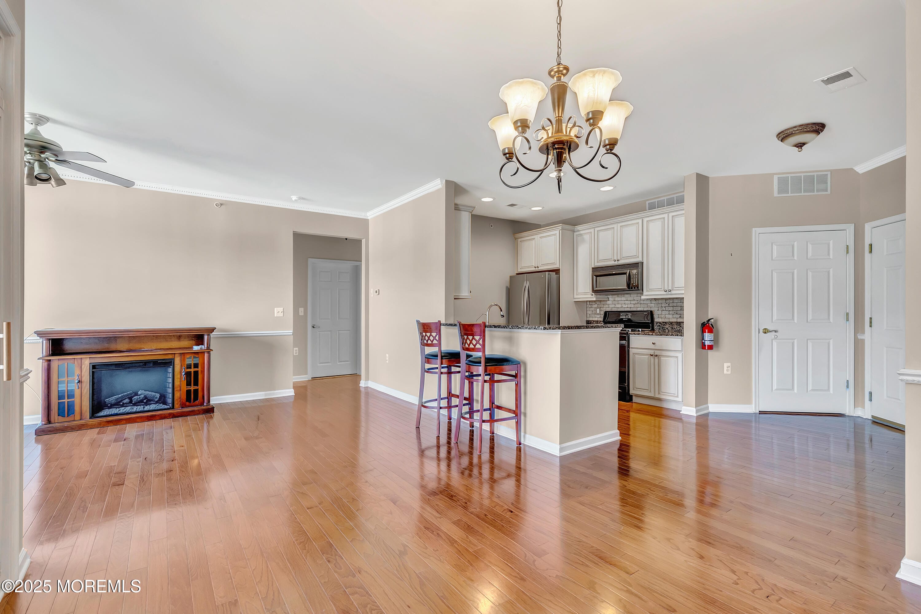 232 Sophee Lane Image 4