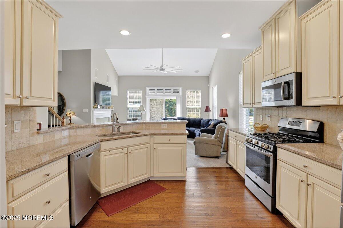 22 Jumping Brook Drive, Lakewood, NJ, 08701 image 9