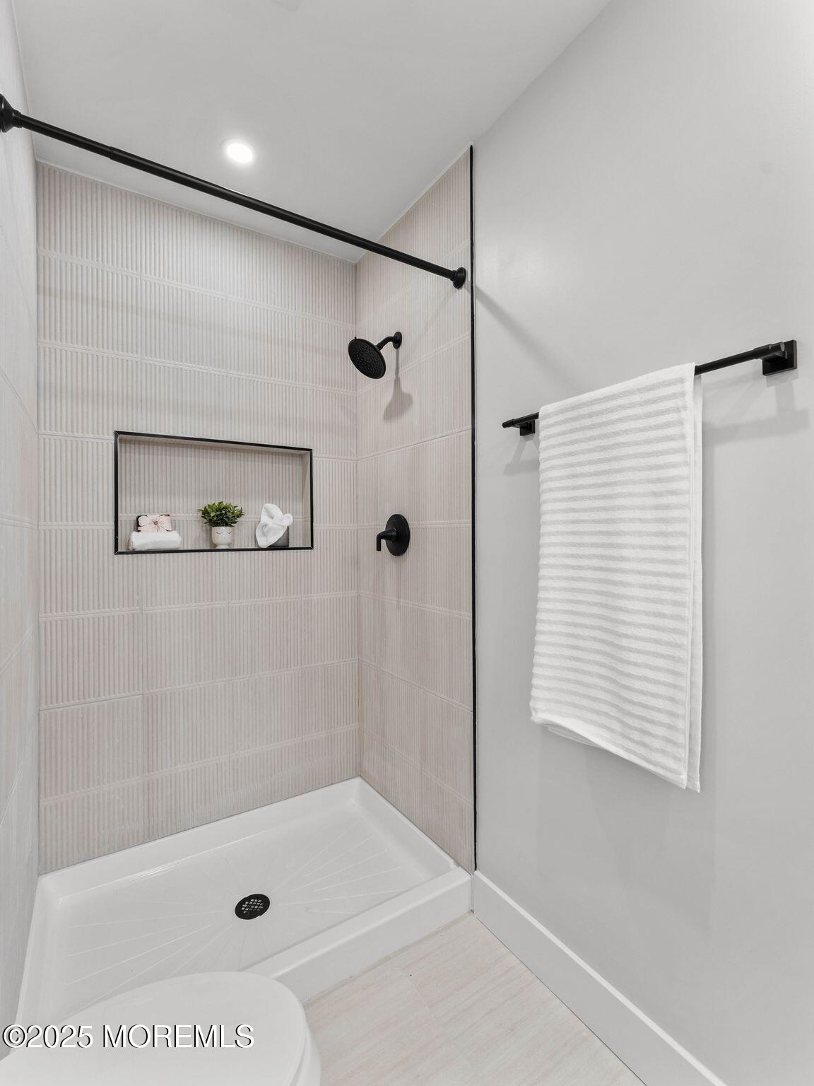 636 Petunia Lane, Whiting, NJ, 08759 image 16