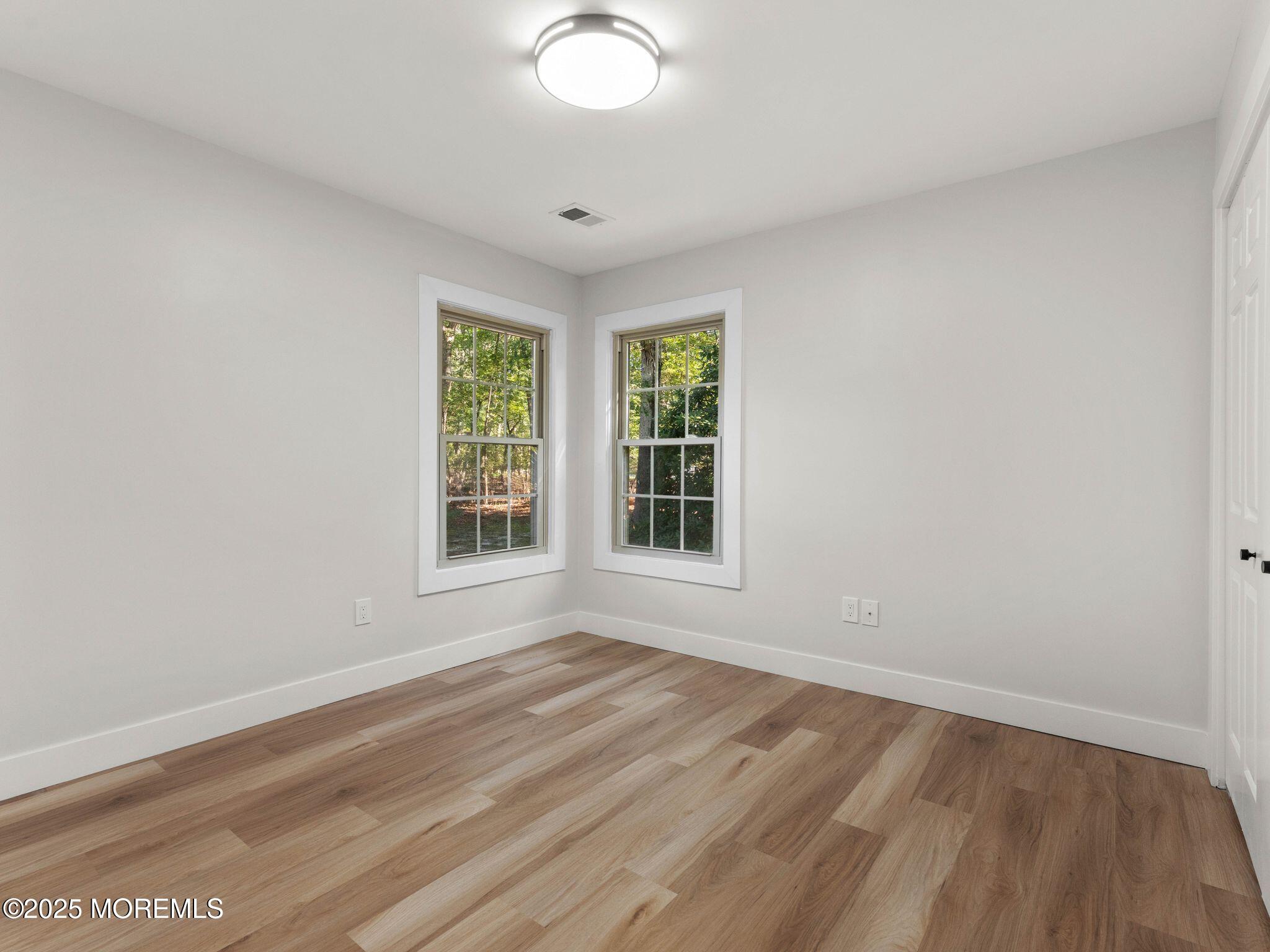 636 Petunia Lane, Whiting, NJ, 08759 image 17