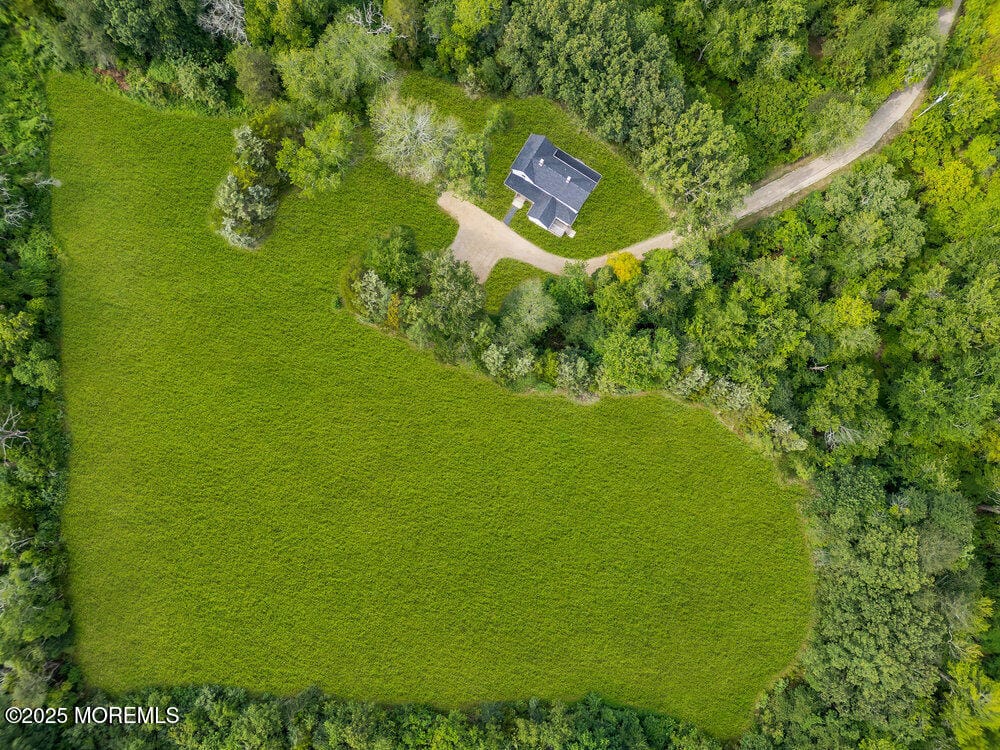 393 N County Line Road Image 2