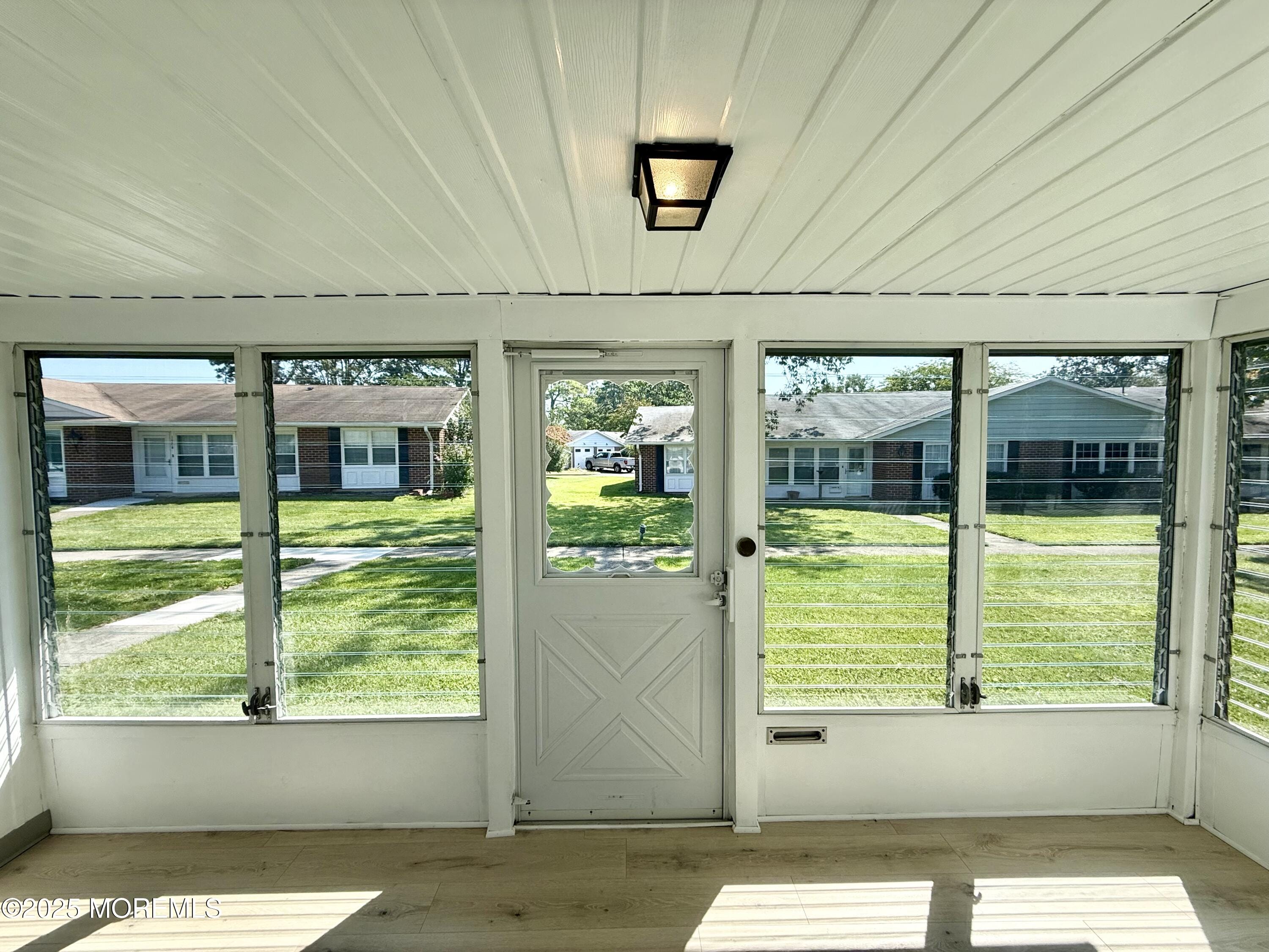 1221C Argyll Circle Image 4