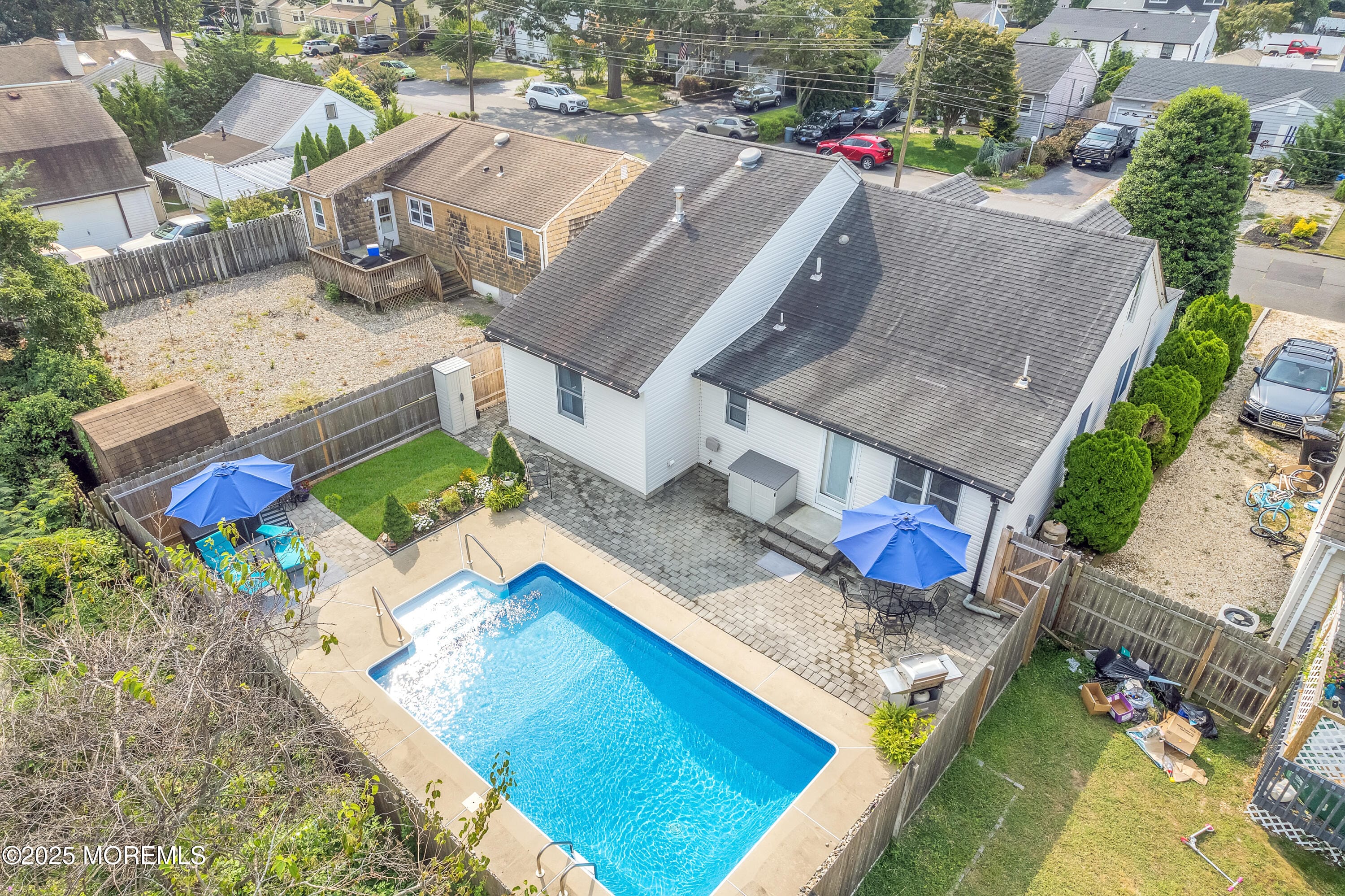 2121 Foster Road Image 4