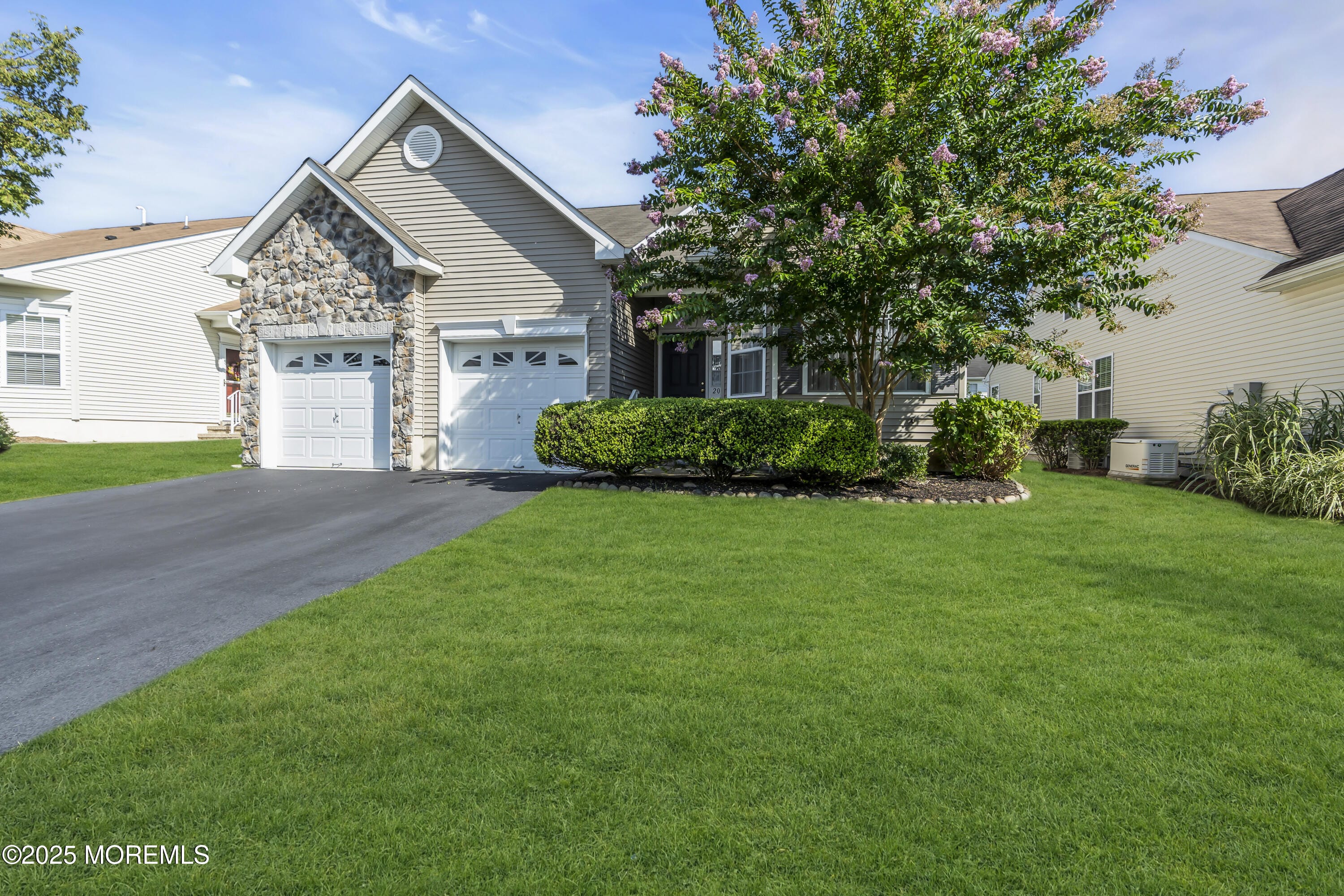 20 Snowberry Lane Image 2