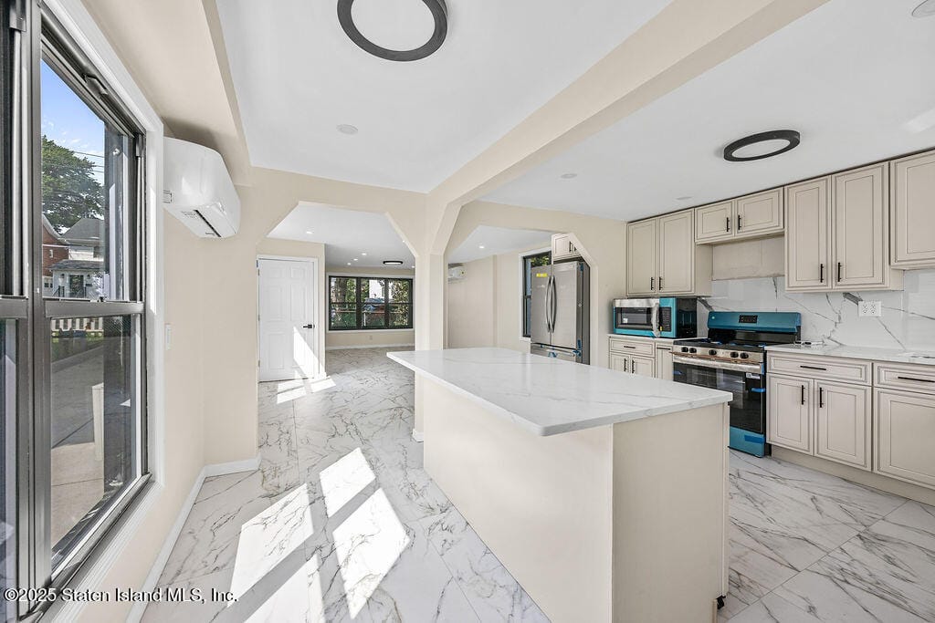53 South Avenue, Staten Island, NY, 10303 image 6