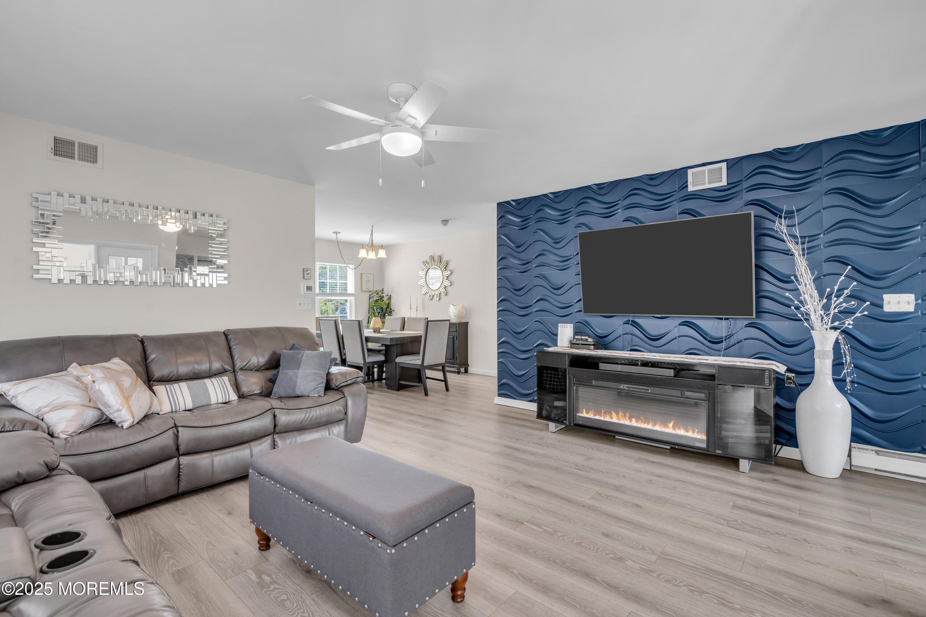 463B Chelsea Court Image 3