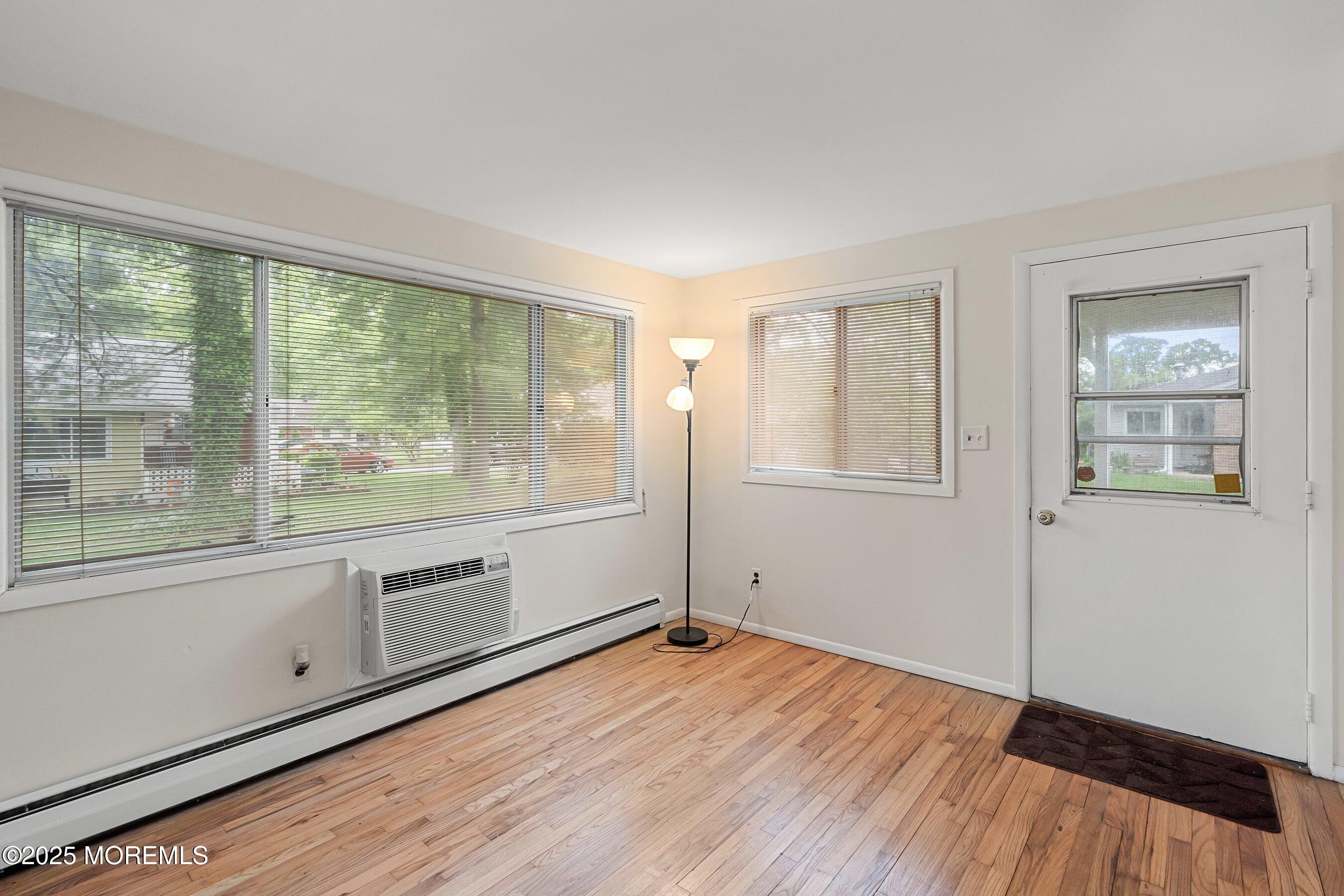 9 D Dove Street D Image 5