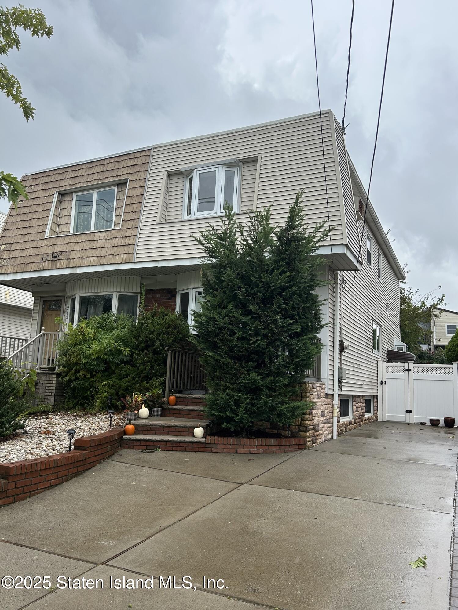 240 Fahy Avenue Image 4