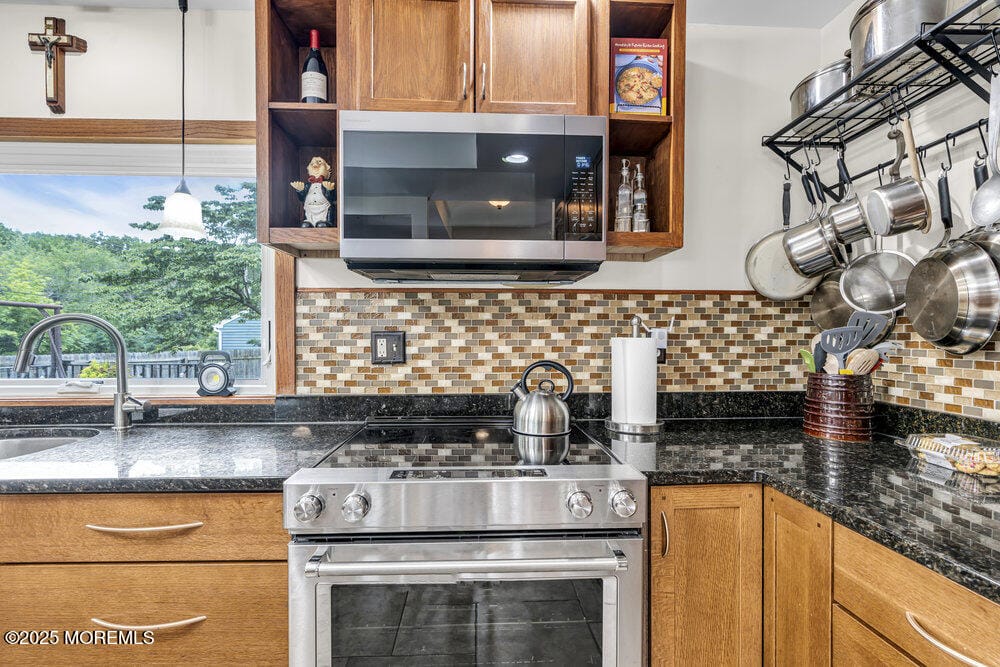 551 Chester Parkway, Belford, NJ, 07718 image 8