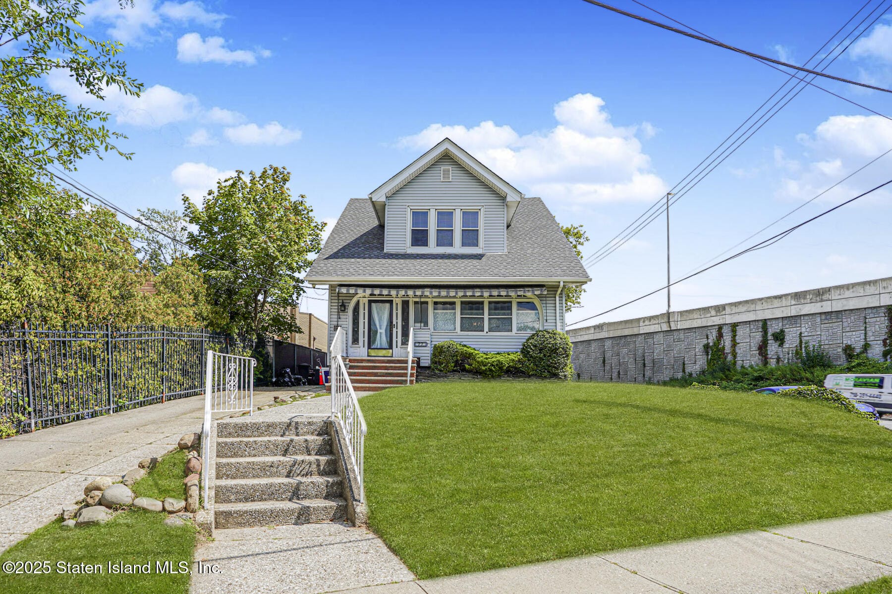 77 Todt Hill Road Image 2
