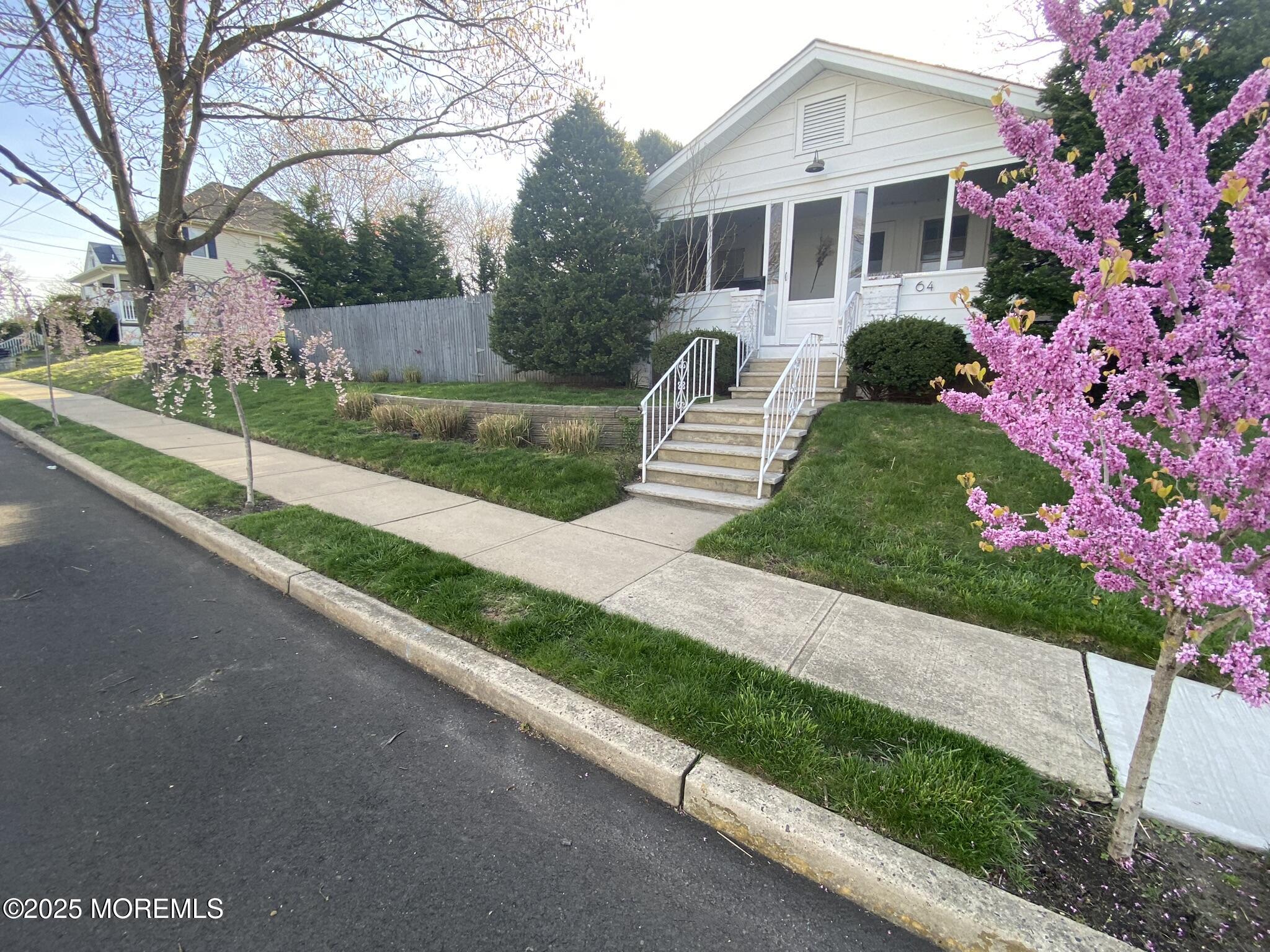 64 Laurel Avenue Image 2