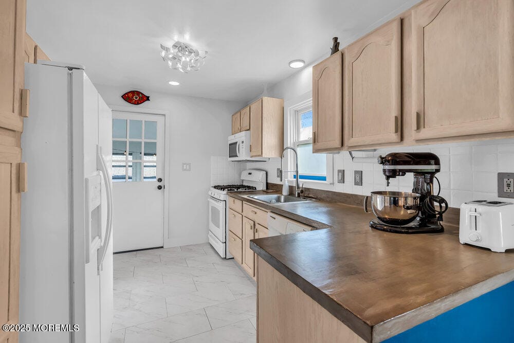 64 Laurel Avenue Image 4