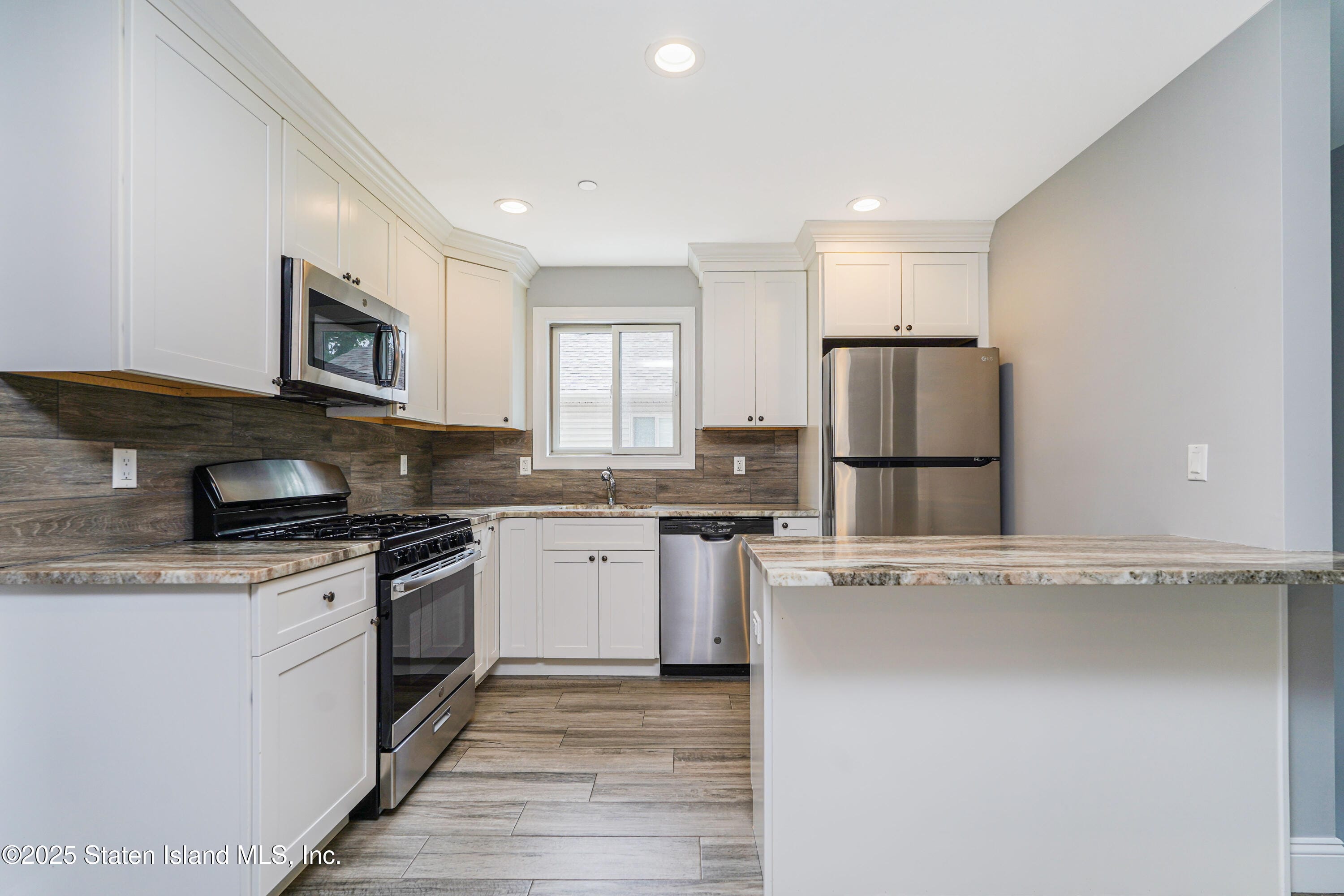 162 Edgegrove Avenue, Staten Island, NY, 10312 image 29