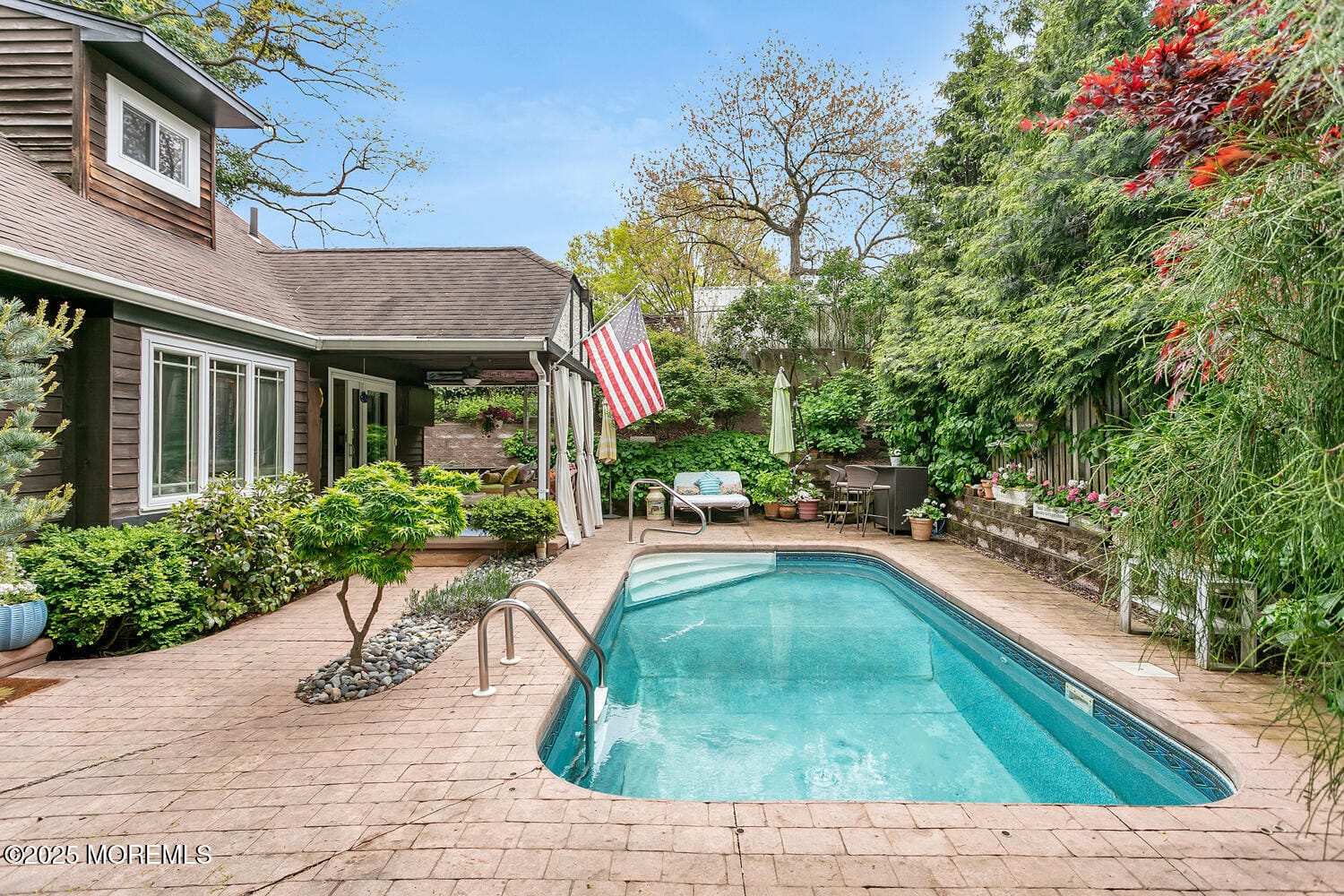 85 Valley Avenue, Highlands, NJ, 07732