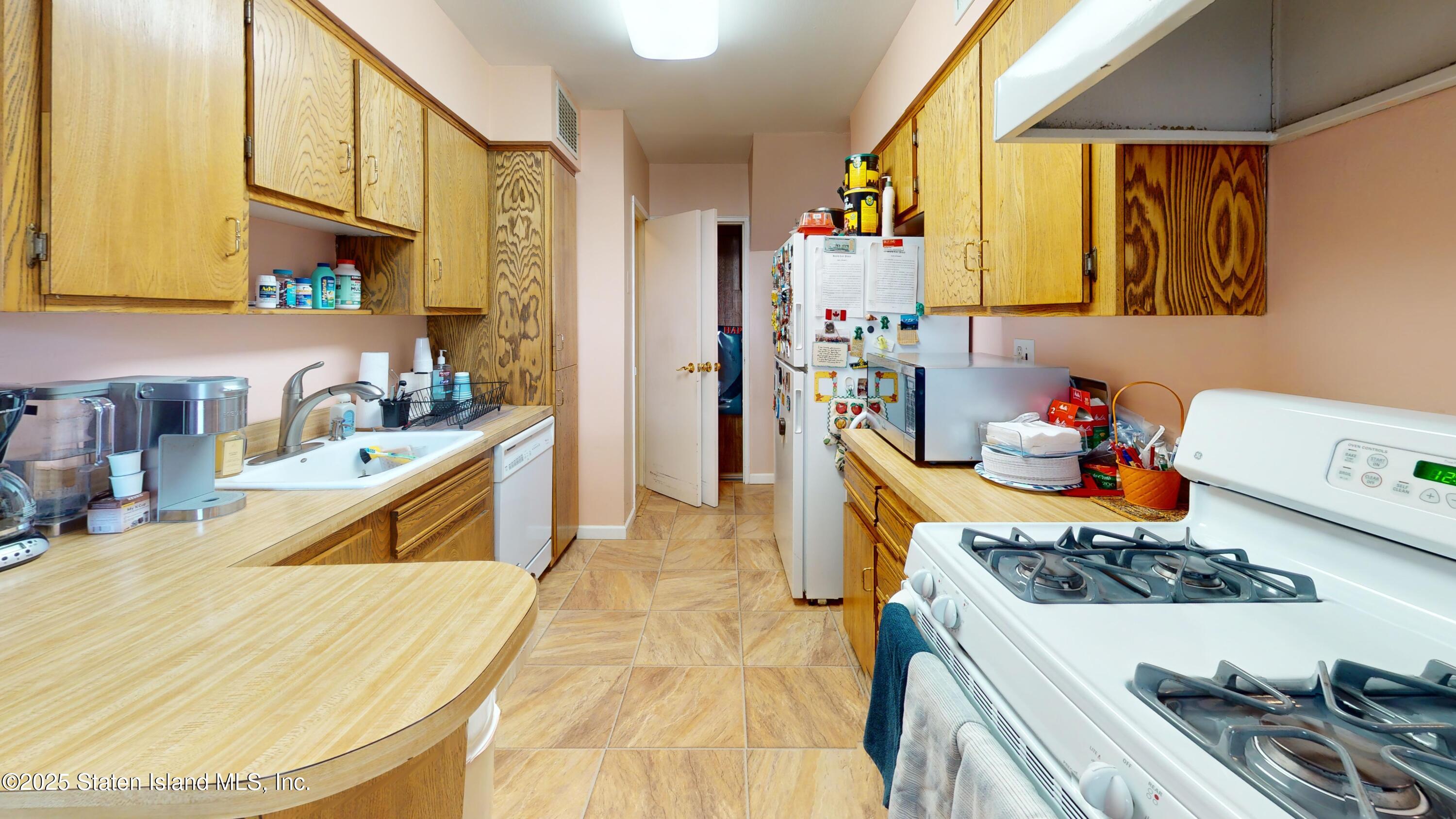 443 Willow Road 1, Staten Island, NY, 10314 image 7