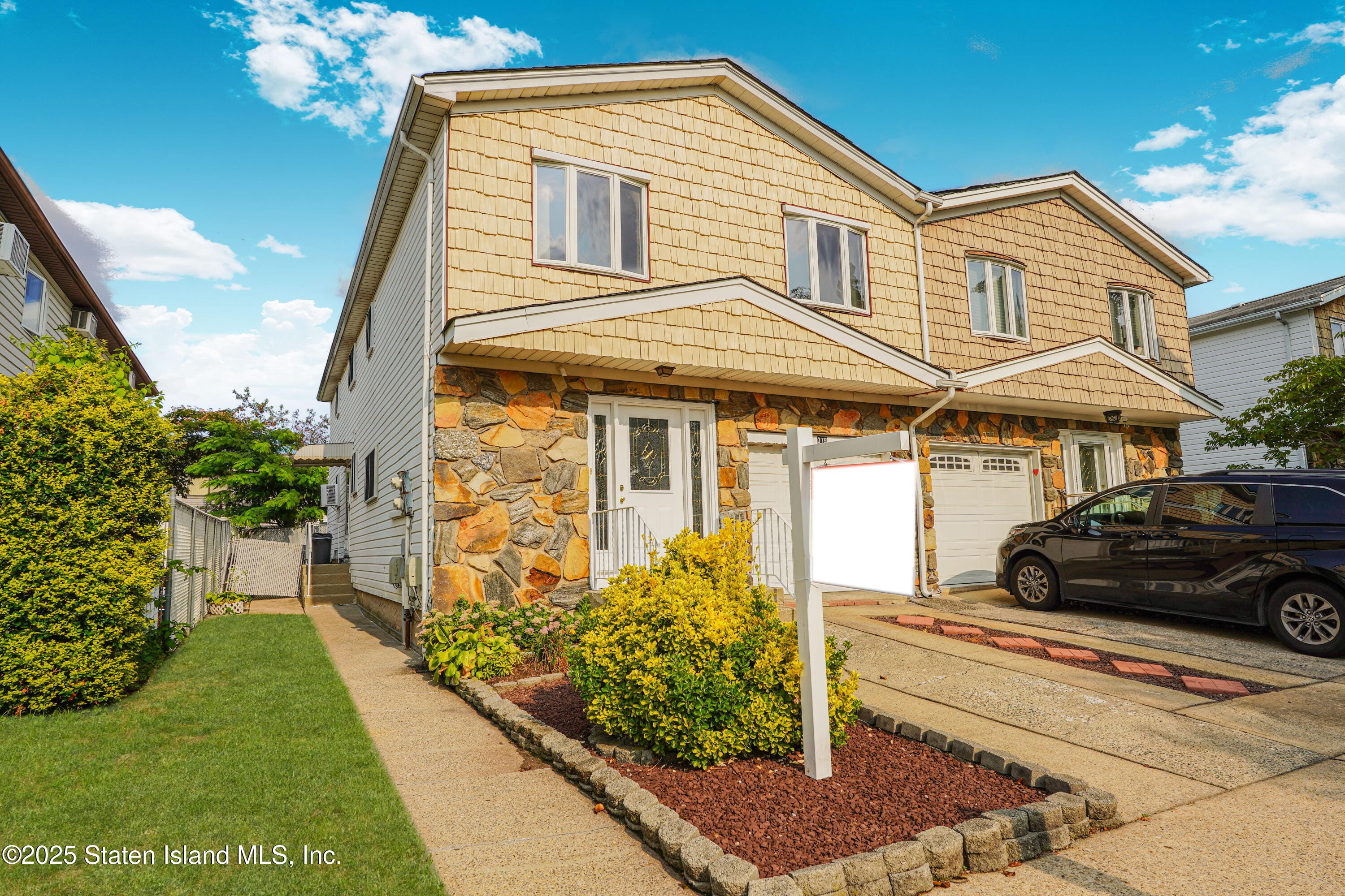 379 Brookfield Avenue Image 3