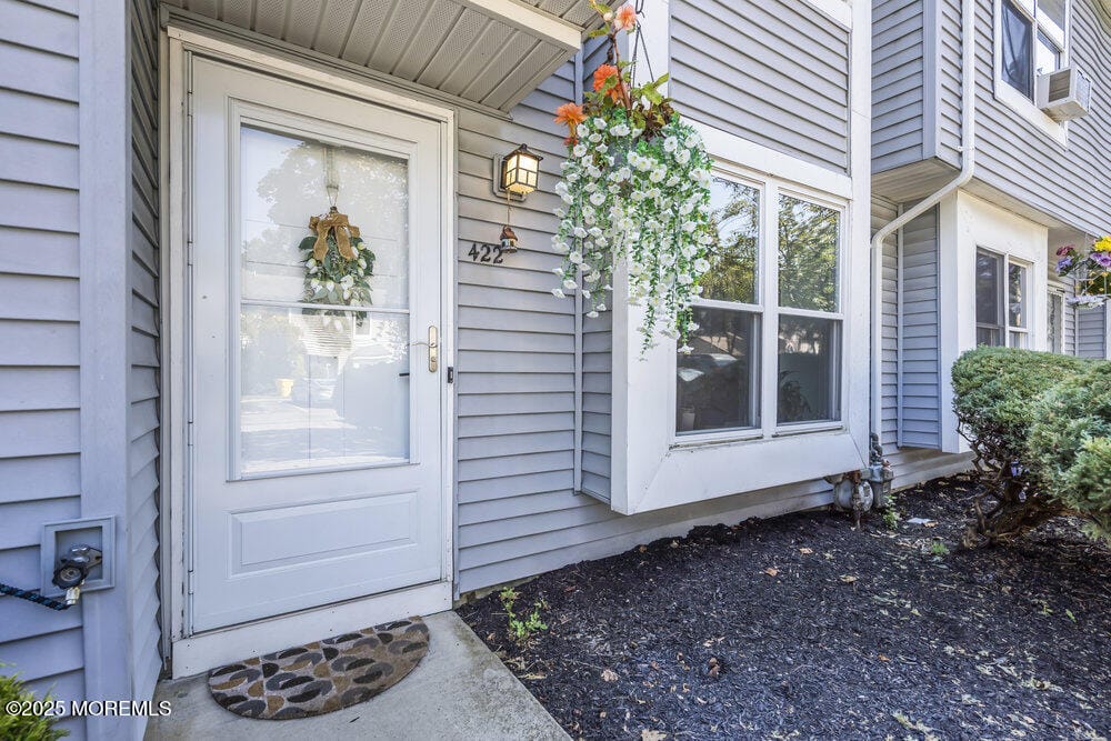 422 Woodlake Manor Drive Image 3