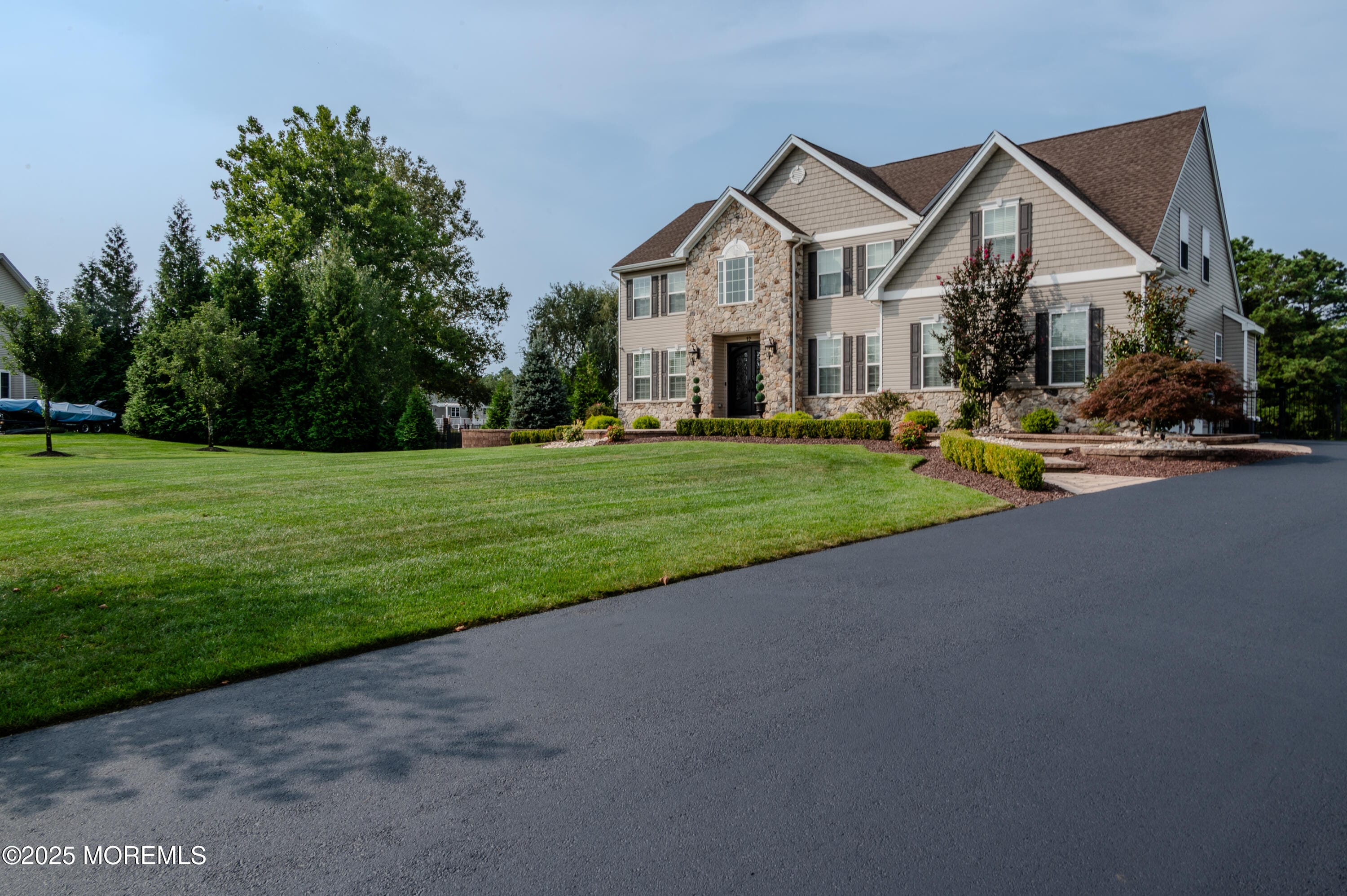 12 Whispering Grove Boulevard, Jackson, NJ, 08527