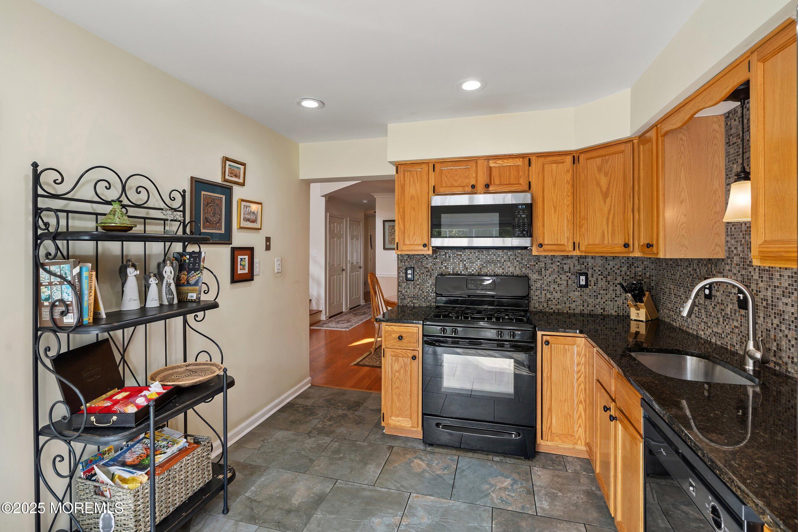 8 Stagecoach Drive 13, Holmdel, NJ, 07733 image 11
