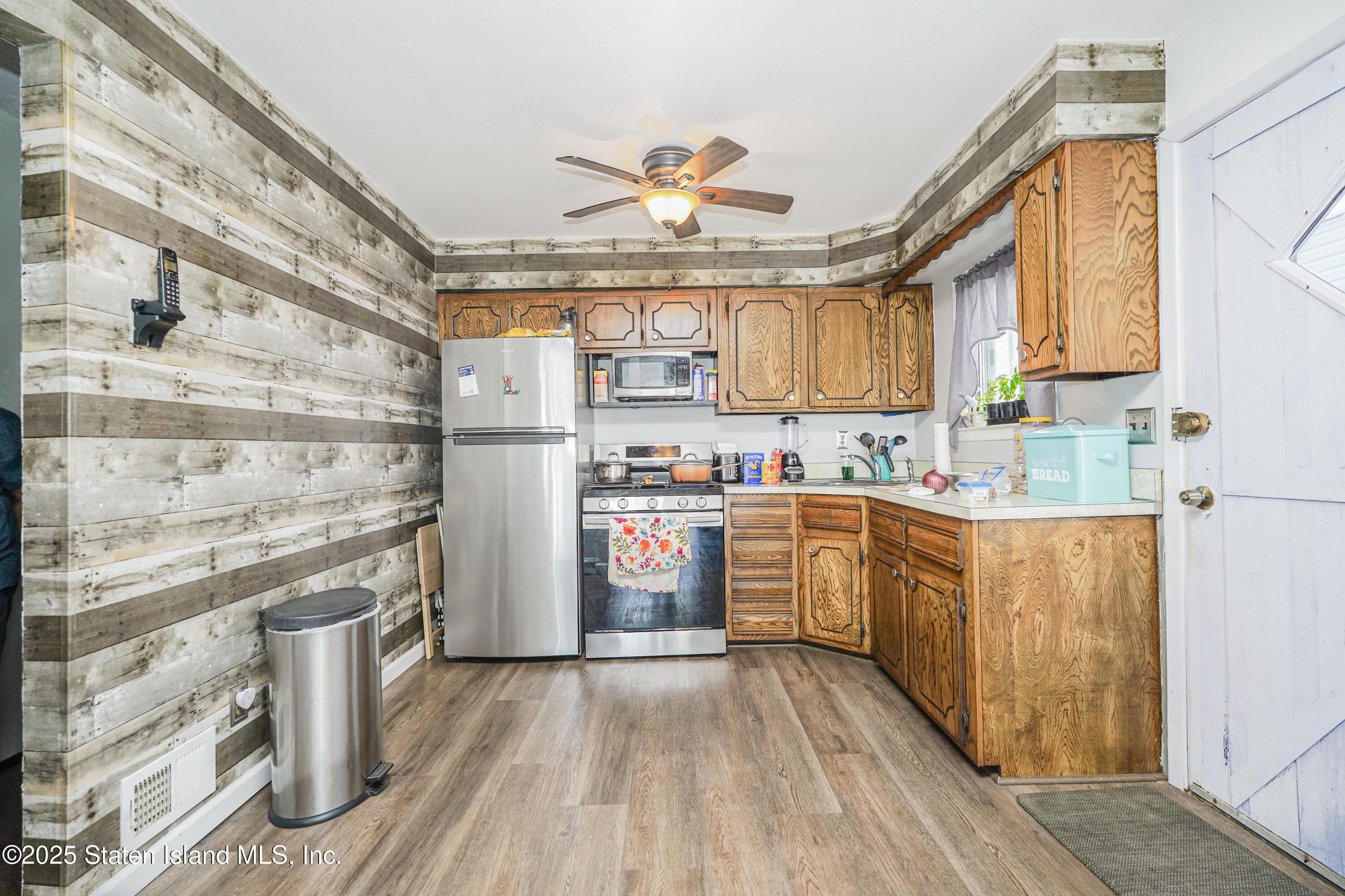 379 Brookfield Avenue, Staten Island, NY, 10308 image 27