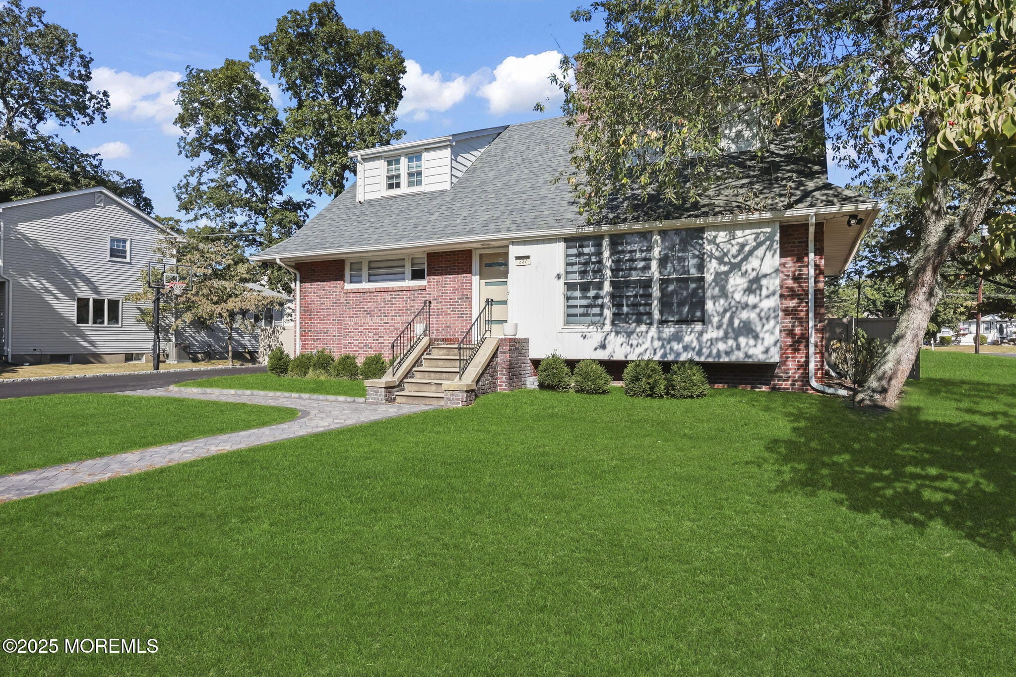 227 Chatham Avenue Image 2