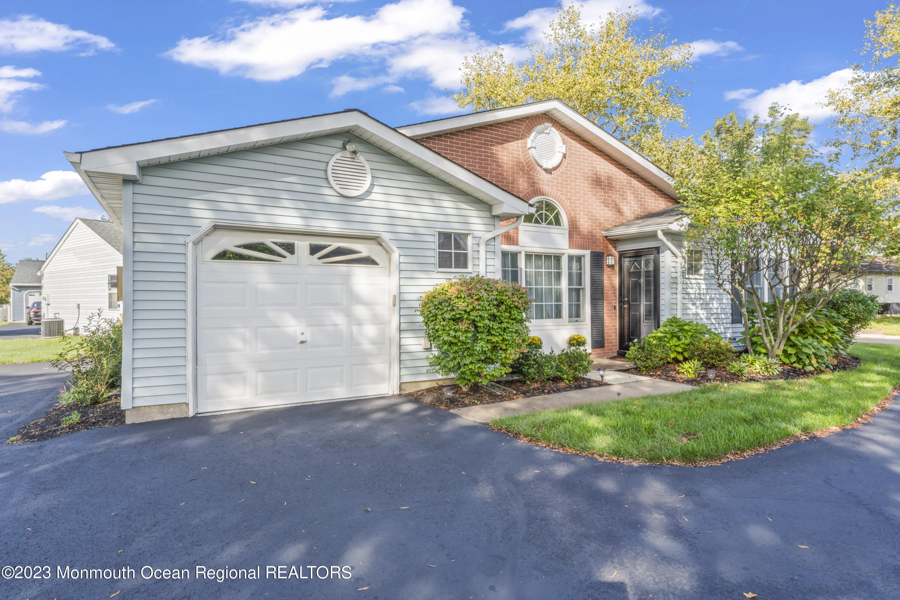 26 Edgeware Close Close 1000, Freehold, NJ, 07728