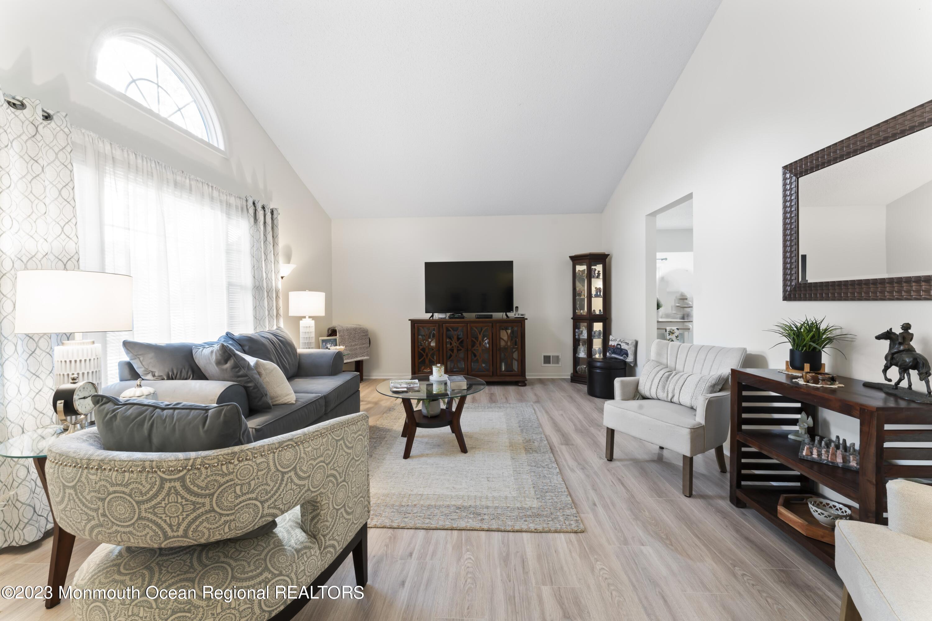 26 Edgeware Close Close 1000, Freehold, NJ, 07728 image 6