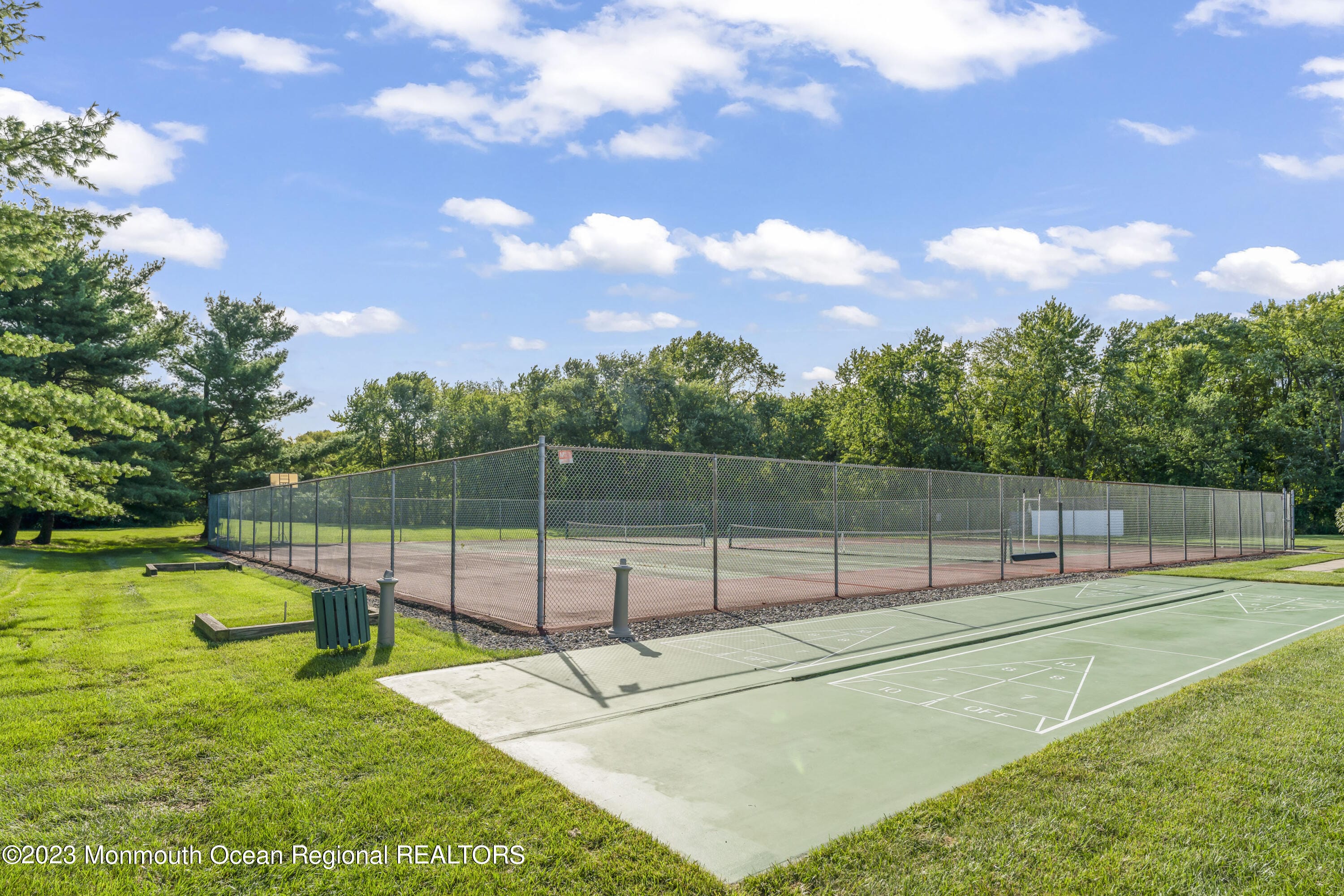 26 Edgeware Close Close 1000, Freehold, NJ, 07728 image 22