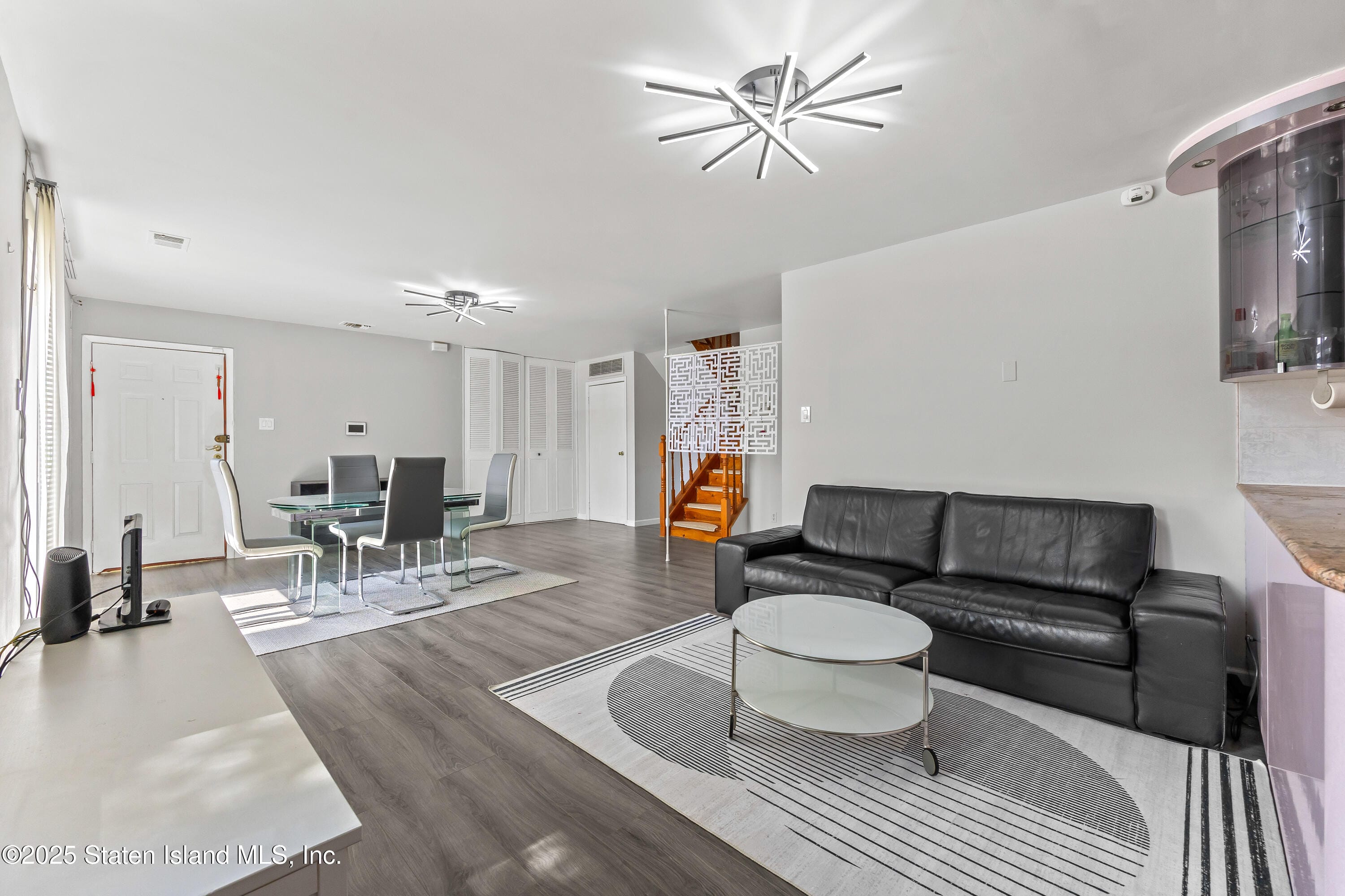 52 Timber Ridge Drive, Staten Island, NY, 10306 image 6